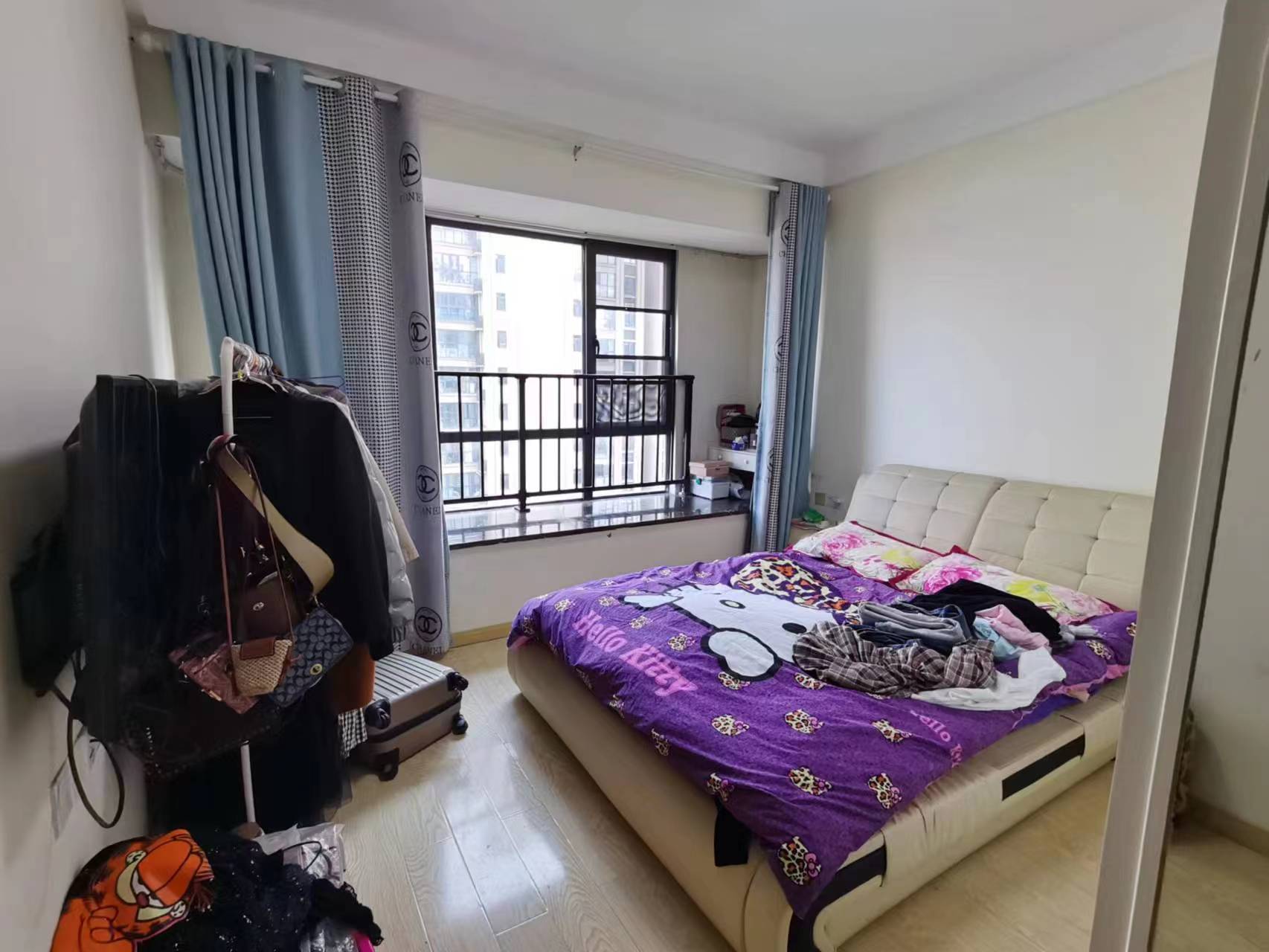 经世龙城  3室2厅2卫   102.00万 经世龙城  3室2厅2卫   102.00万室内图