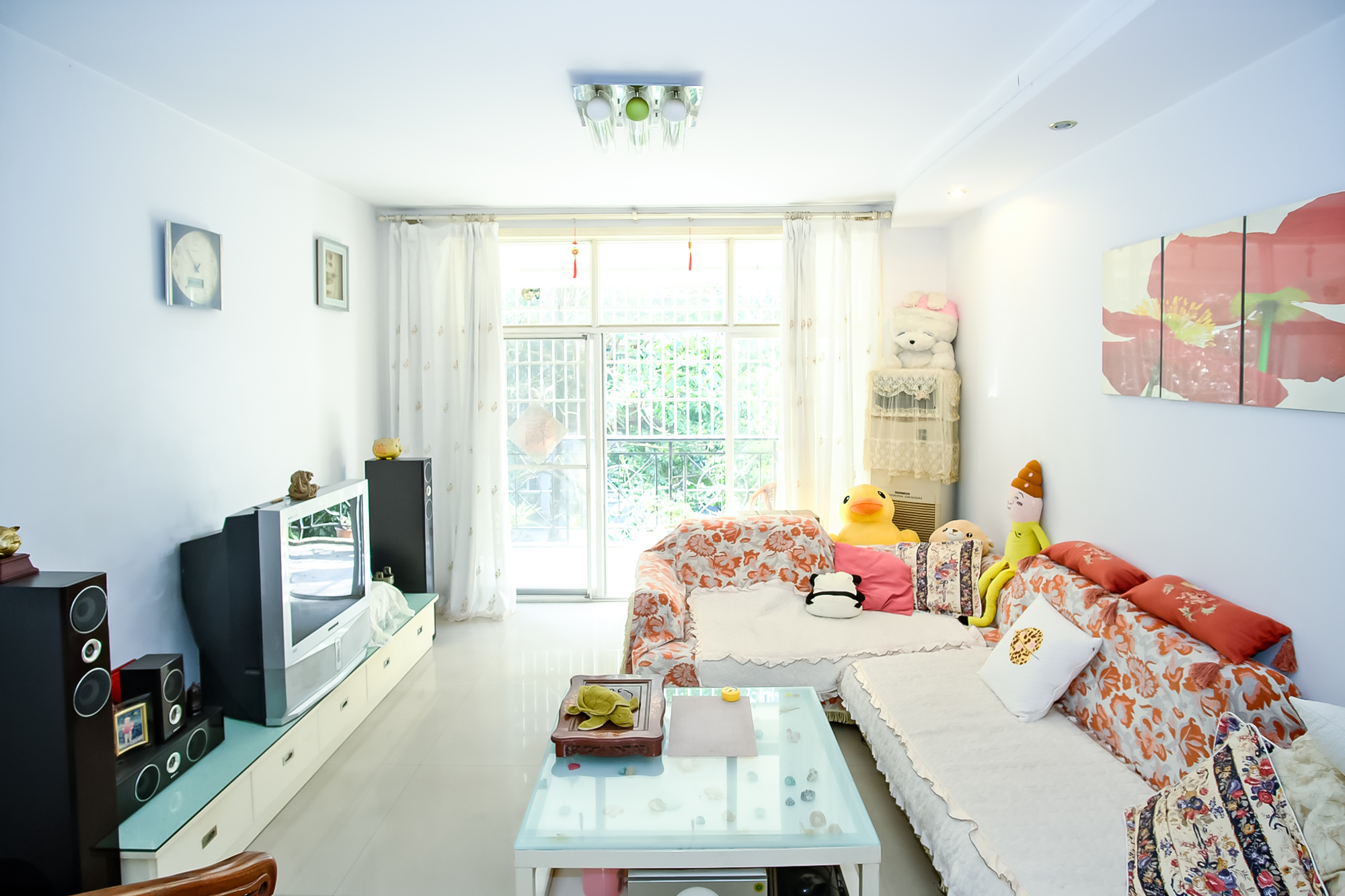 山水人家三期 3室2厅2卫 65.99万 山水人家三期 3室2厅2卫 65.99万客厅