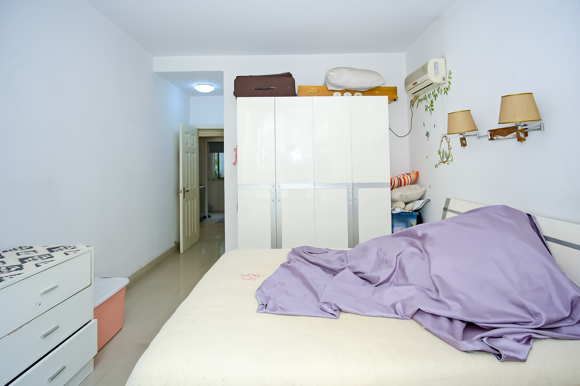 山水人家三期 3室2厅2卫 65.99万 山水人家三期 3室2厅2卫 65.99万卧室