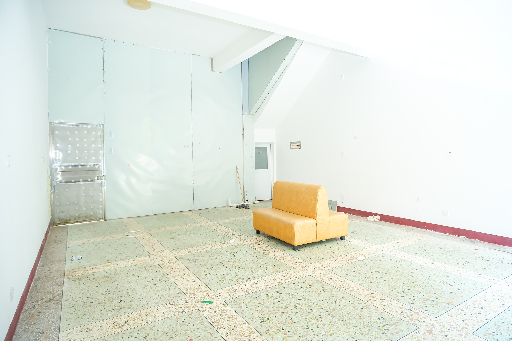 星沙六区  8室3厅3卫   147.00万其他