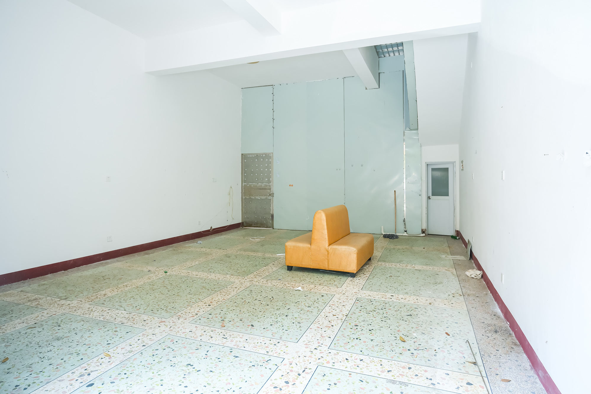 星沙六区  8室3厅3卫   132.80万 星沙六区  8室3厅3卫   132.80万其他