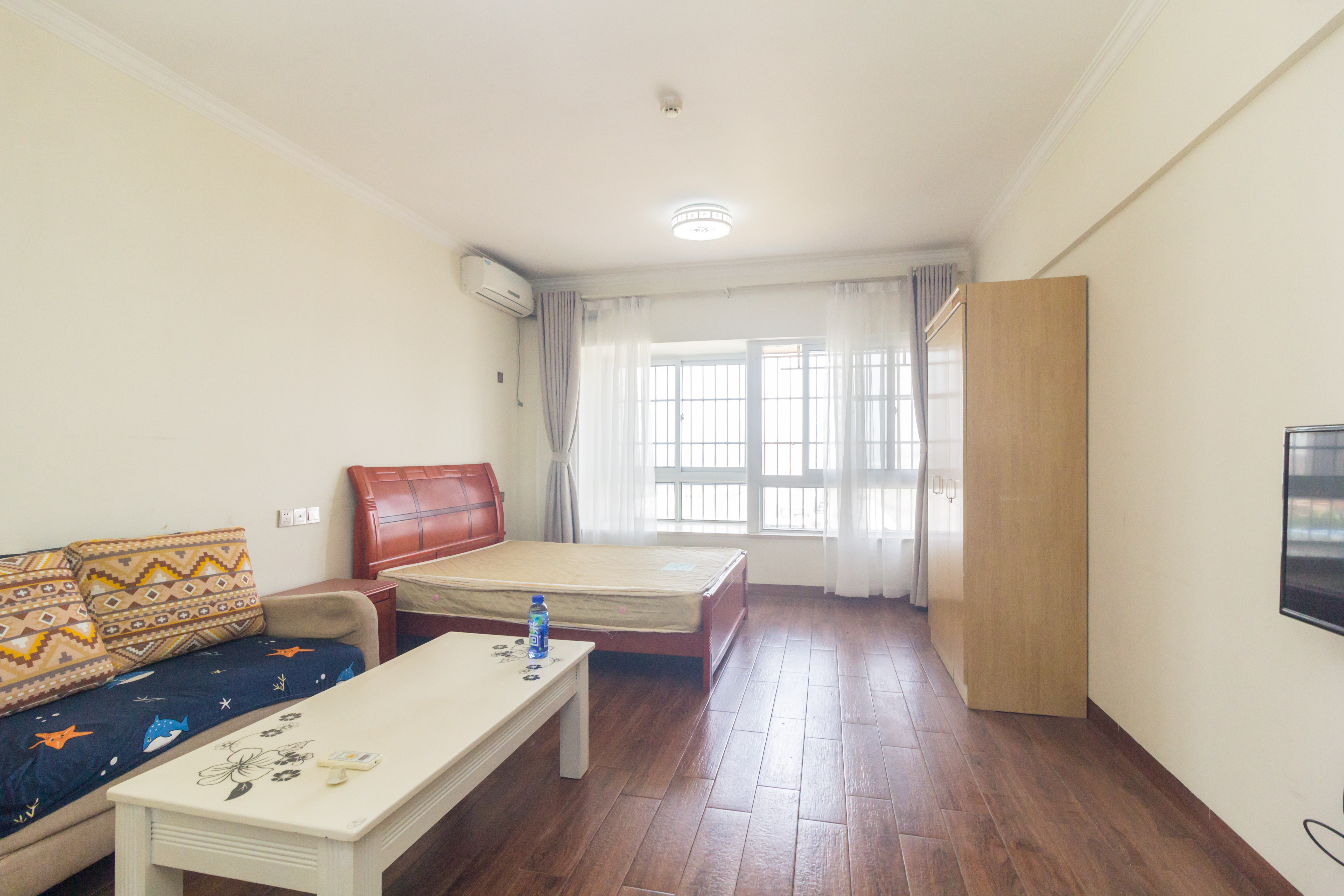 昌和商业中心/昌和国际 1室1厅1卫 26.00万 昌和商业中心/昌和国际 1室1厅1卫 26.00万客厅