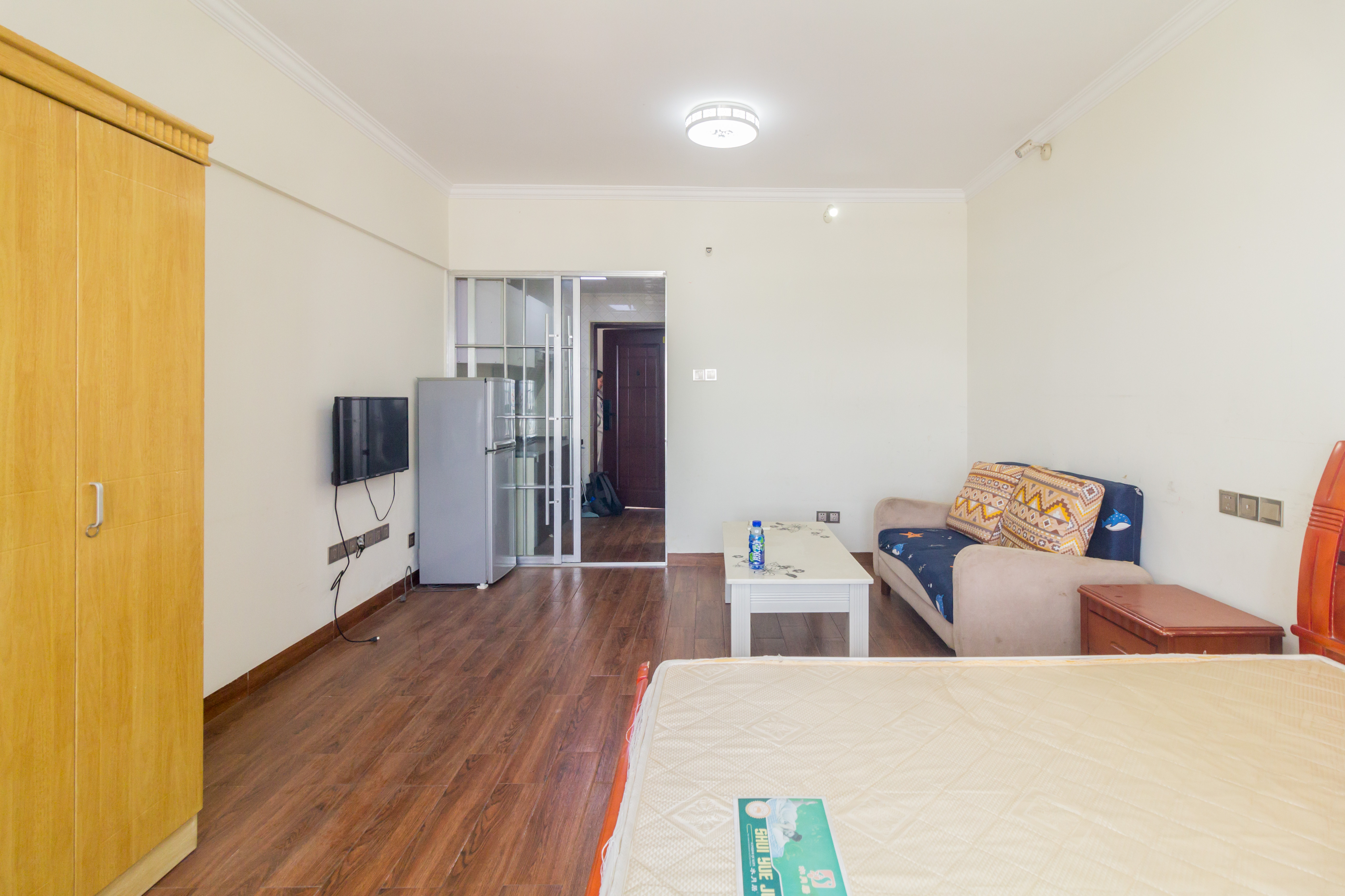 昌和商业中心/昌和国际 1室1厅1卫 26.00万 昌和商业中心/昌和国际 1室1厅1卫 26.00万客厅