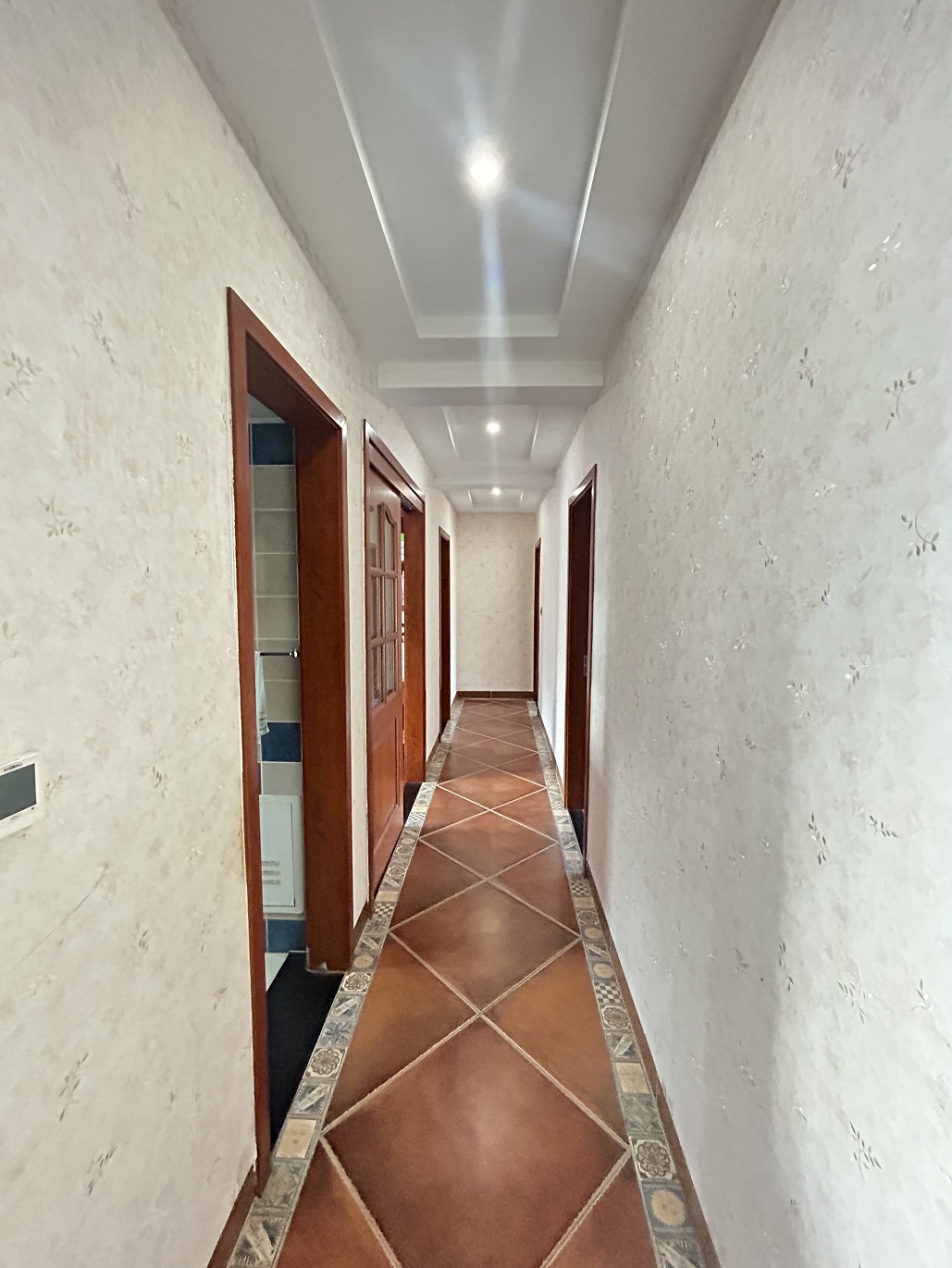 美的城三期 4室2厅2卫 85.00万 美的城三期 4室2厅2卫 85.00万室内图