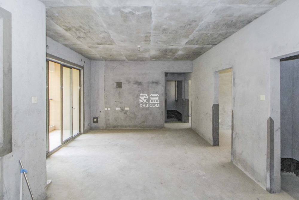 江山帝景雅典  3室2厅2卫    77.0万