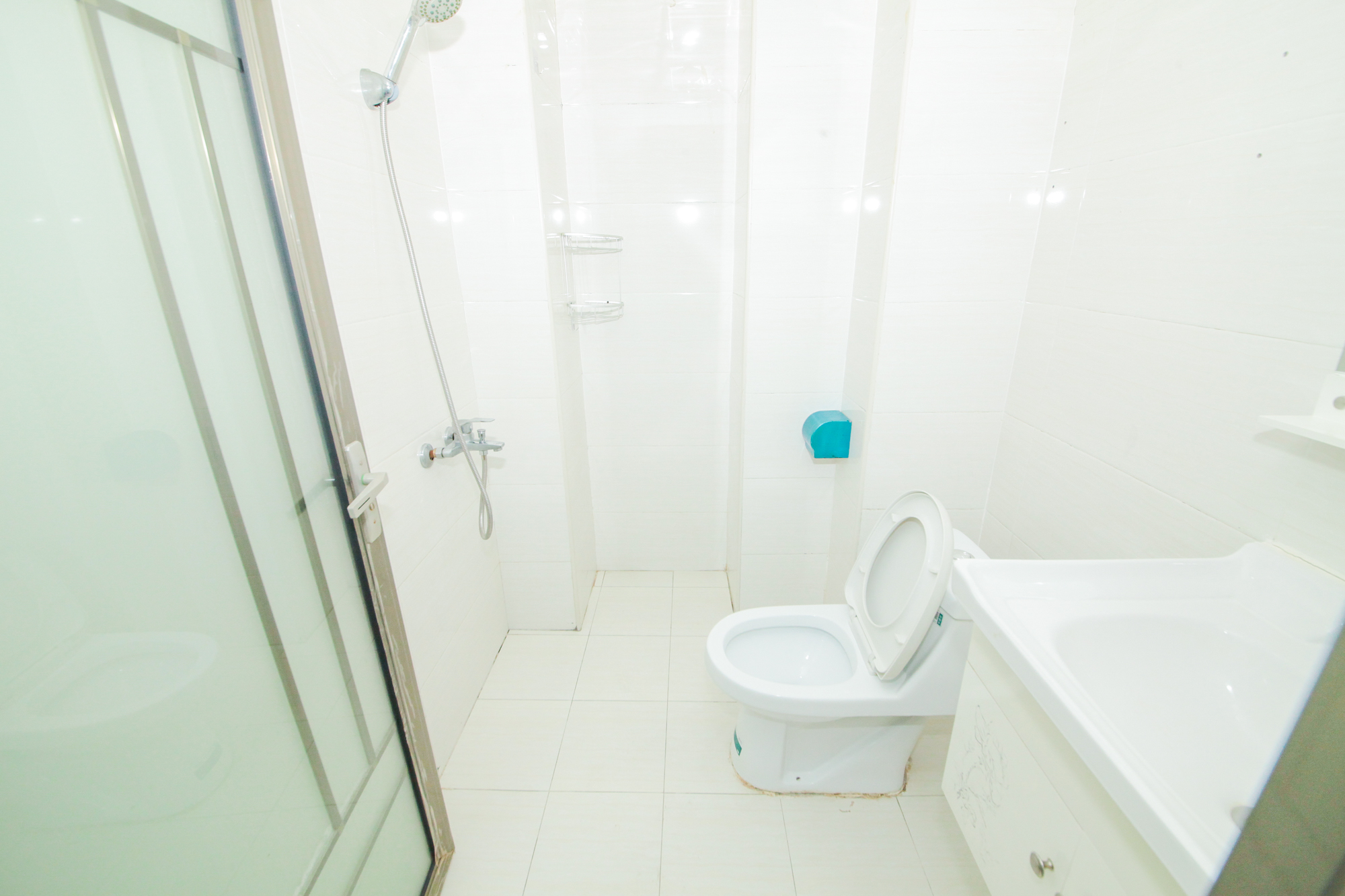 国泰九龙湾 1室1厅1卫 31.80万 国泰九龙湾 1室1厅1卫 31.80万卫生间