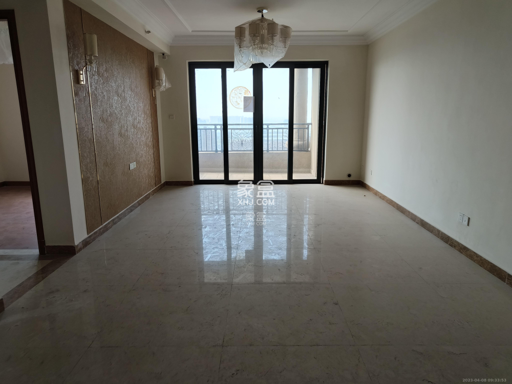 恒大翡翠华庭  3室2厅2卫   60.80万