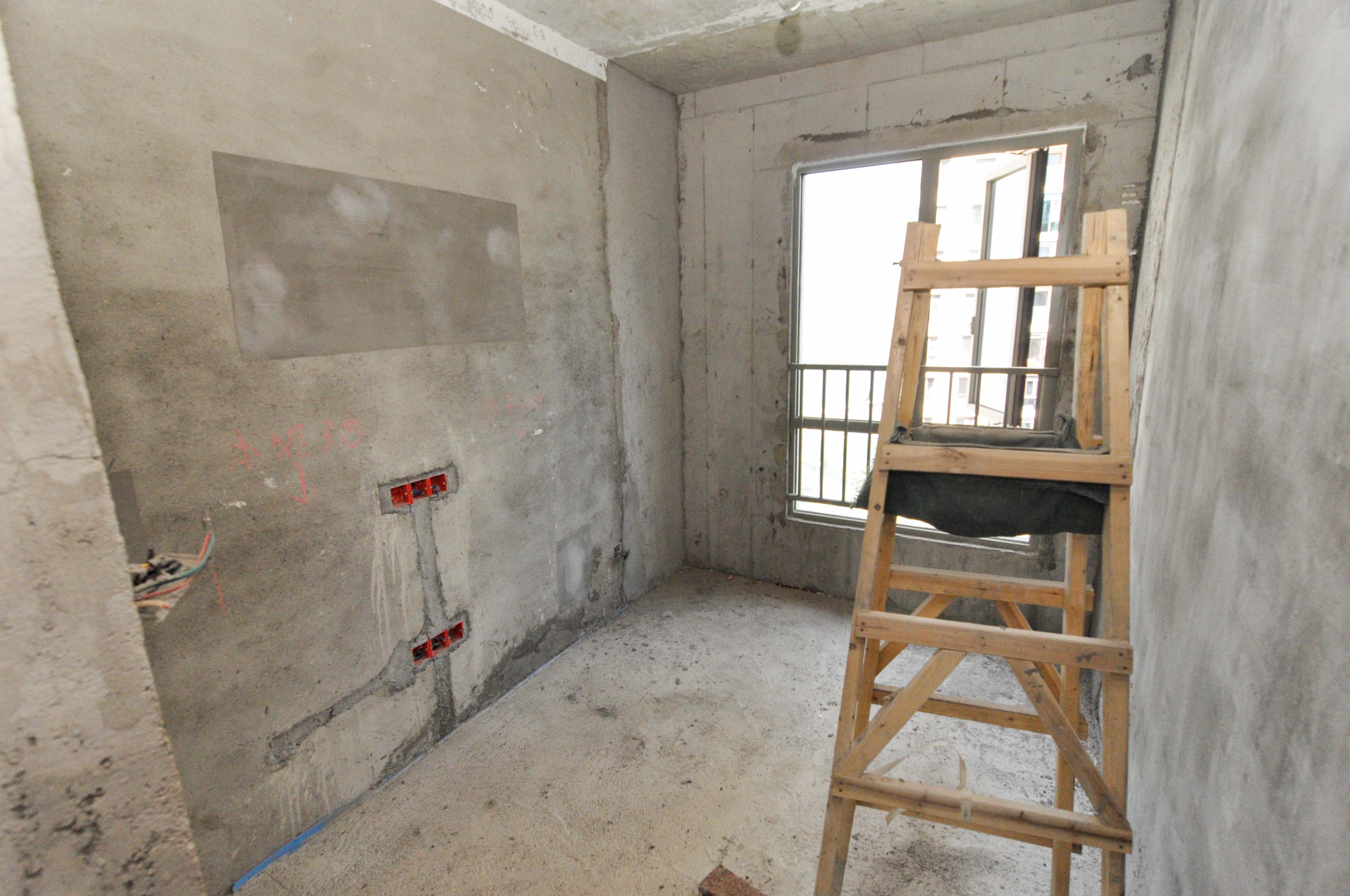 梅溪湖金茂湾 4室2厅2卫 168.00万 梅溪湖金茂湾 4室2厅2卫 168.00万其他