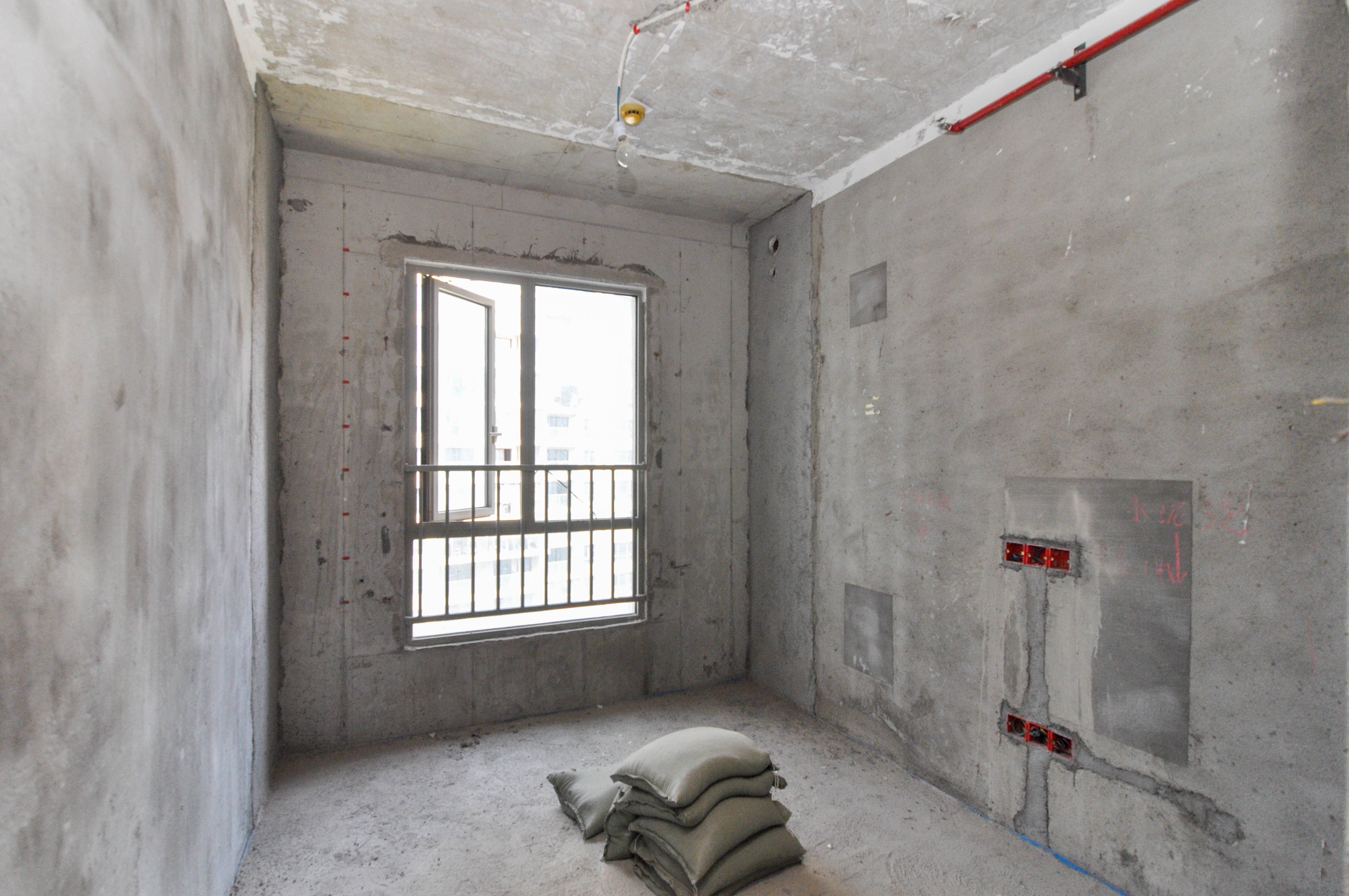 梅溪湖金茂湾 4室2厅2卫 168.00万 梅溪湖金茂湾 4室2厅2卫 168.00万其他