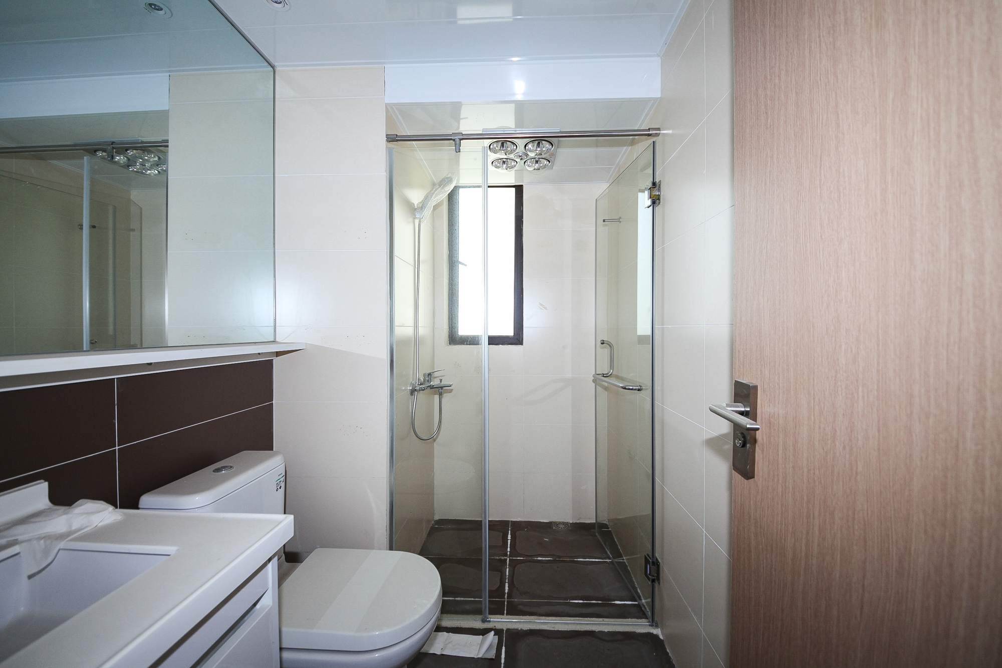 时代倾城二期 2室1厅1卫 68.0万 时代倾城二期 2室1厅1卫 68.0万卫生间