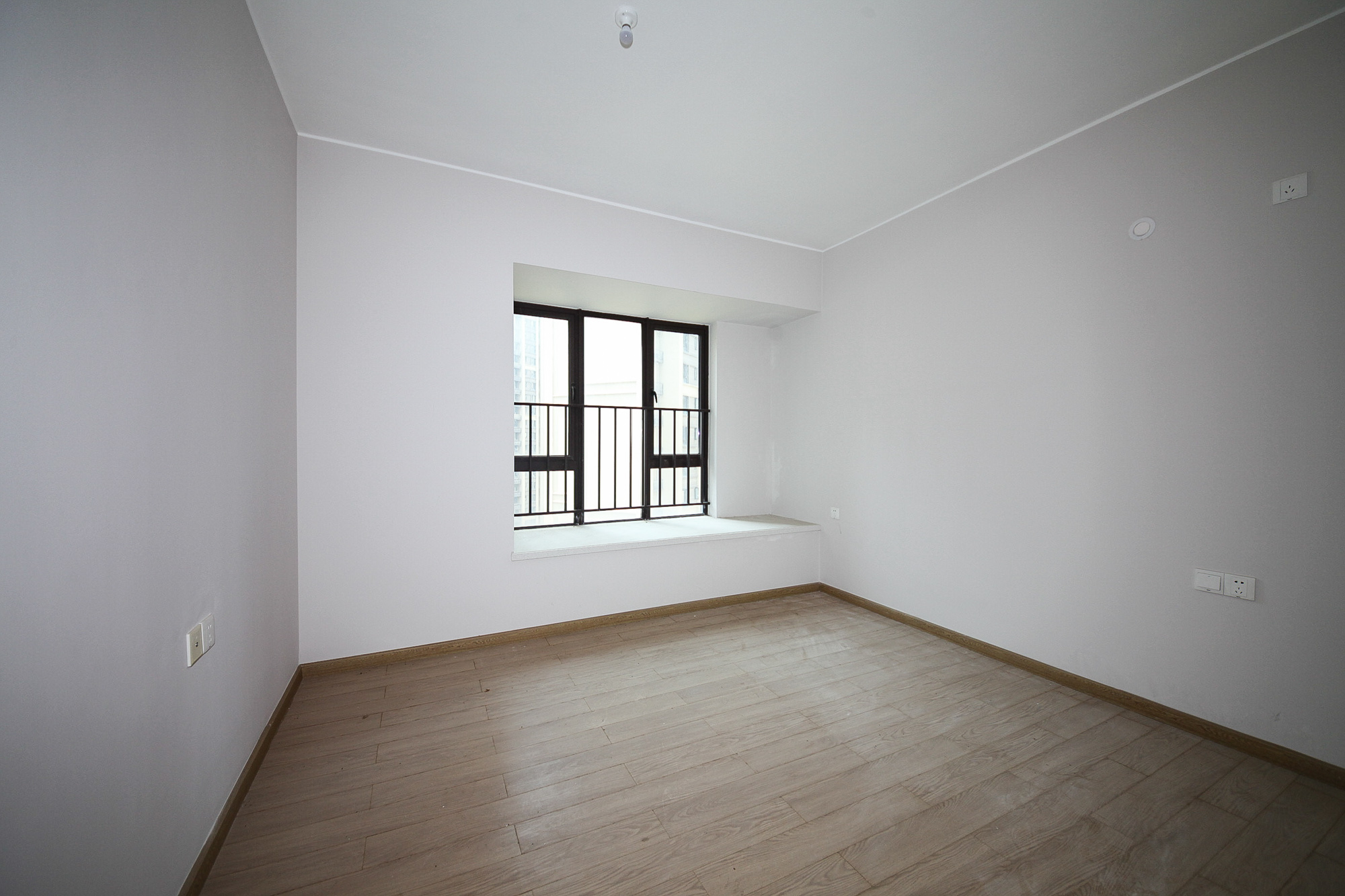 时代倾城二期 2室1厅1卫 68.0万 时代倾城二期 2室1厅1卫 68.0万卧室