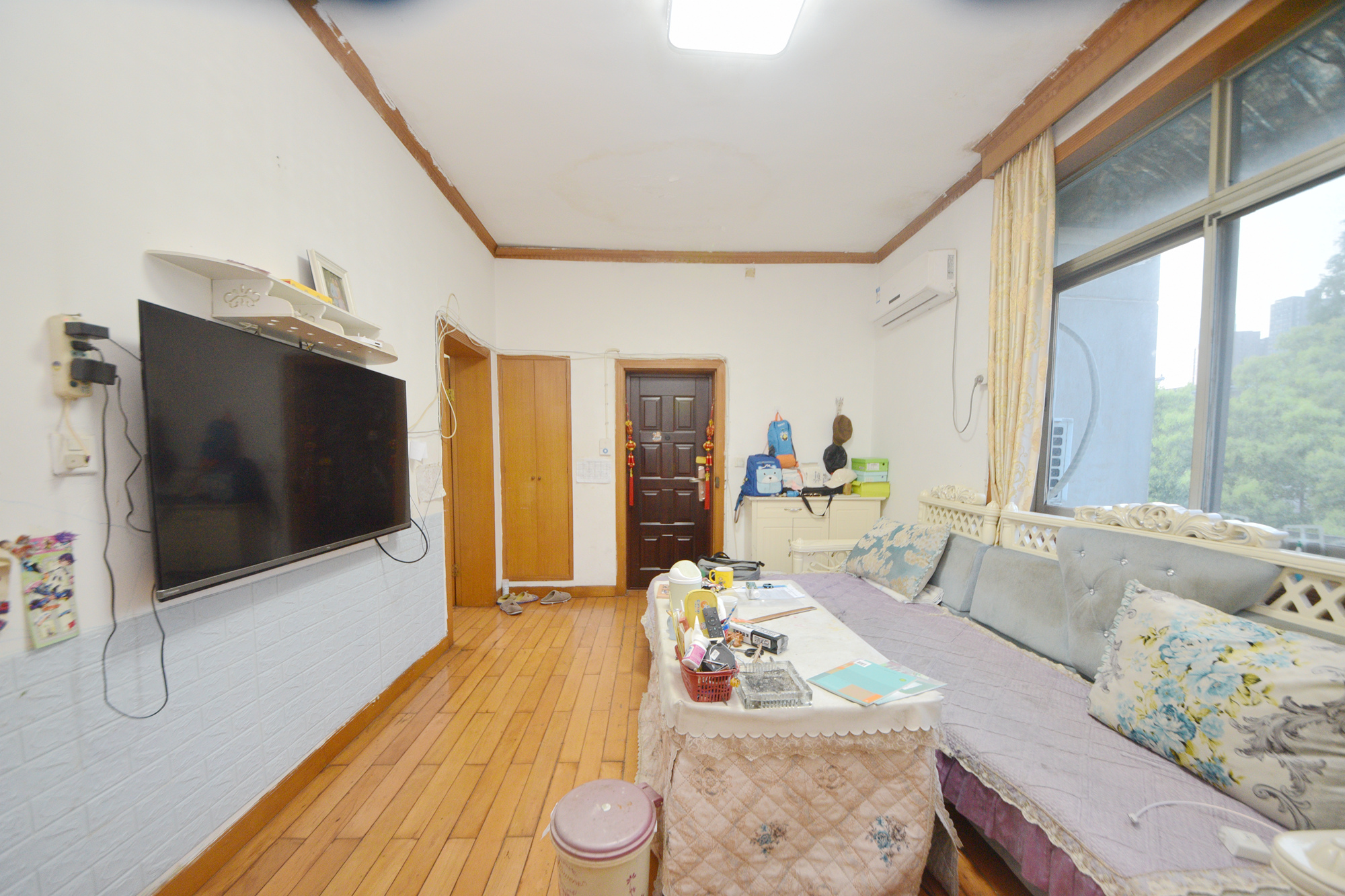 林业厅宿舍  3室2厅1卫   63.00万客厅