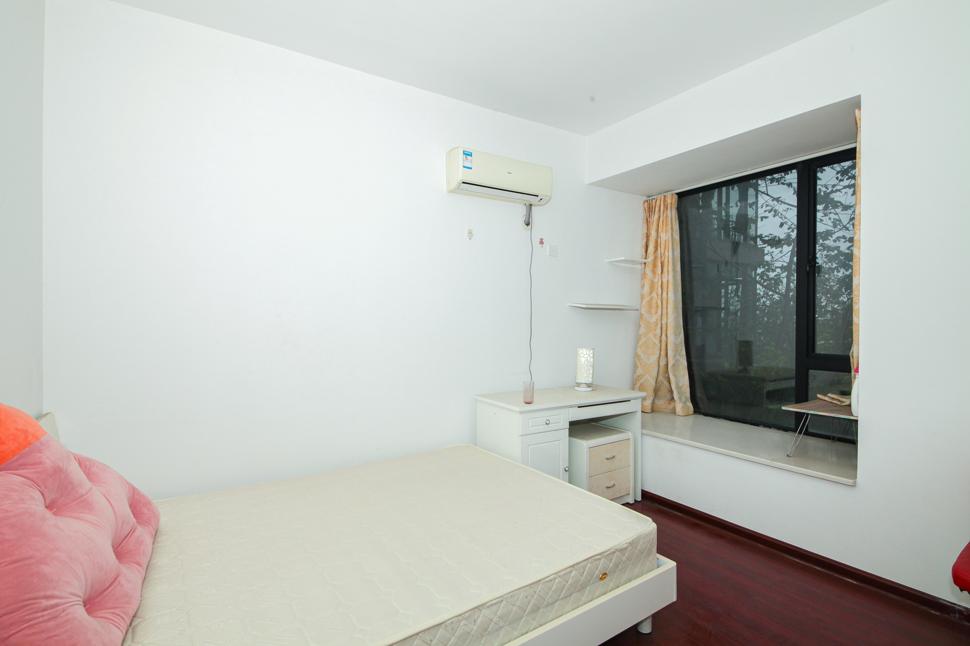 松雅湖金岸 2室2厅1卫 62.80万 松雅湖金岸 2室2厅1卫 62.80万卧室