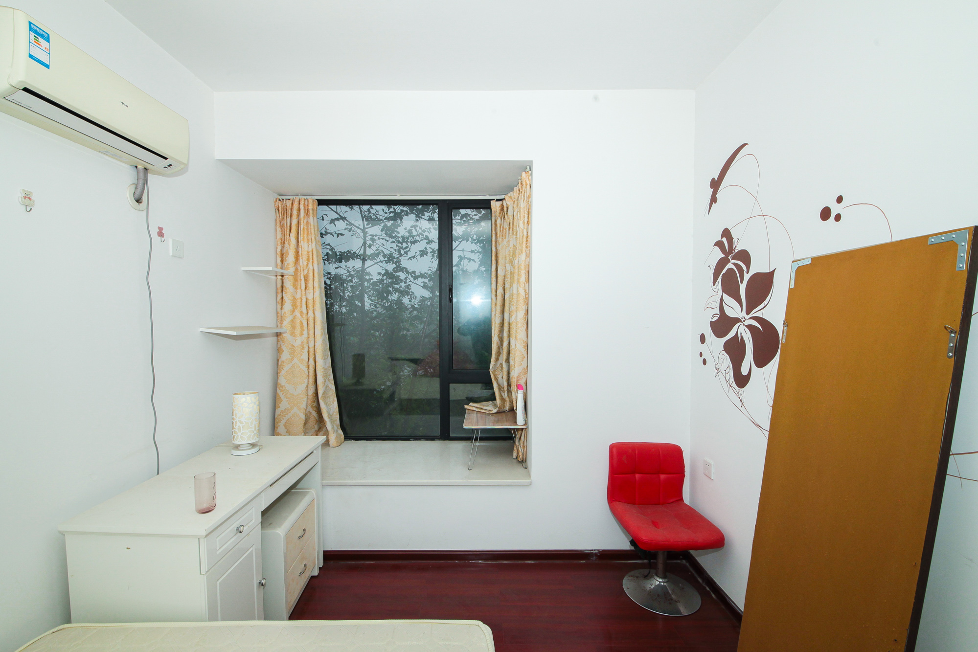 松雅湖金岸 2室2厅1卫 62.80万 松雅湖金岸 2室2厅1卫 62.80万卧室