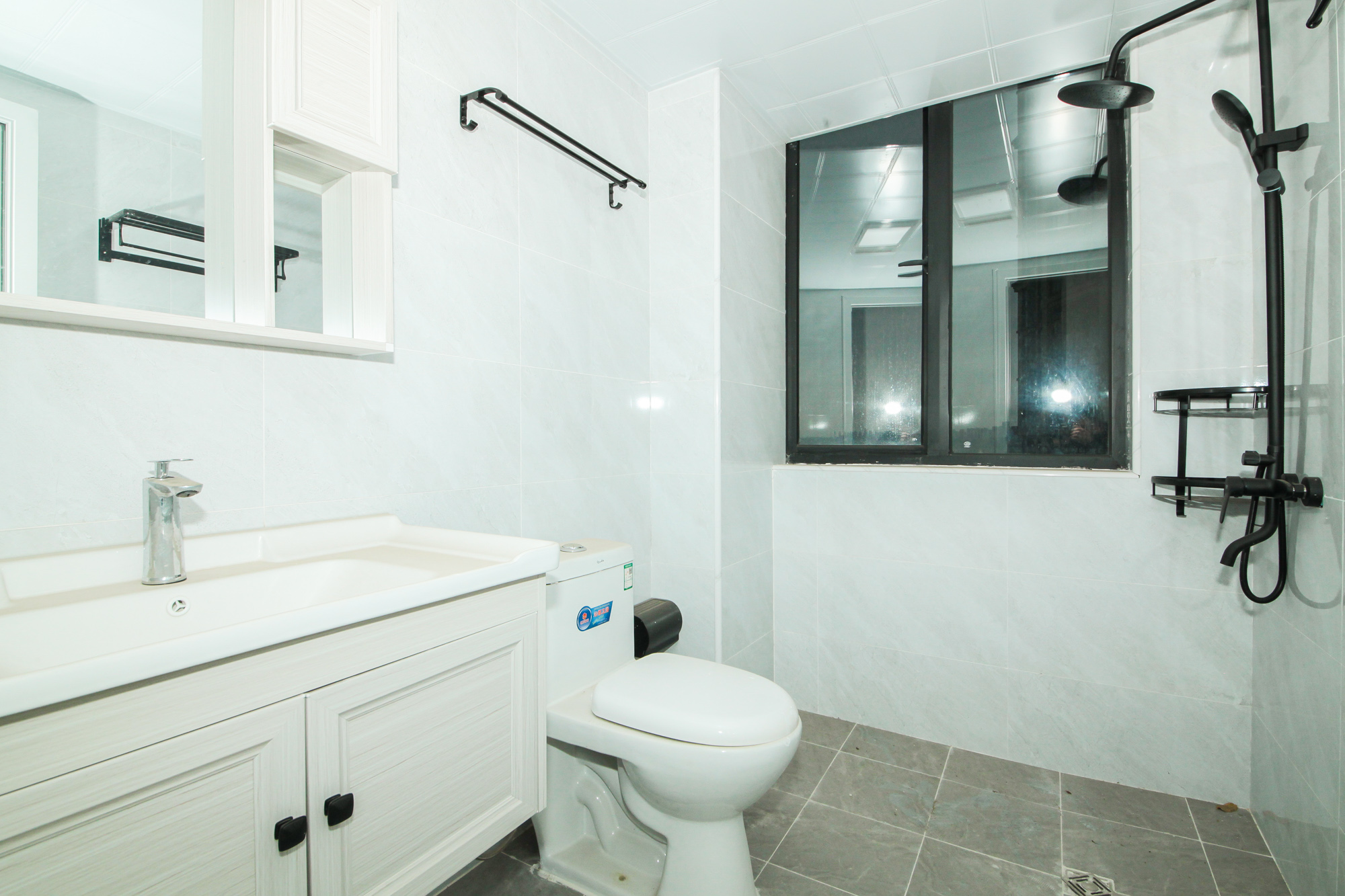 松雅湖金岸  2室2厅1卫   78.00万卫生间