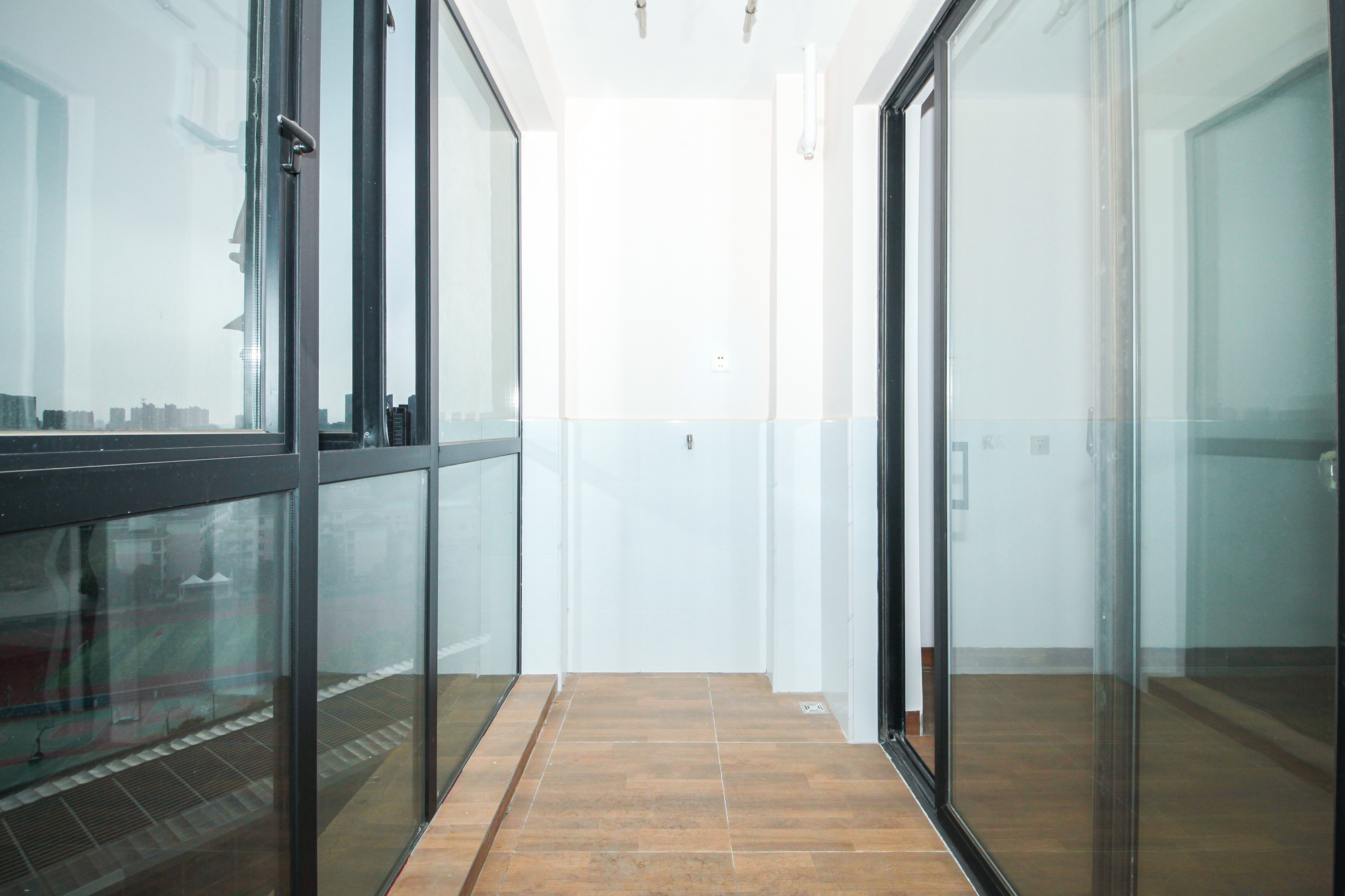 松雅湖金岸  2室2厅1卫   78.00万阳台