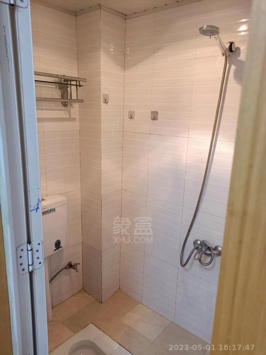 摩登摩天  2室2厅1卫   1200.00元/月室内图