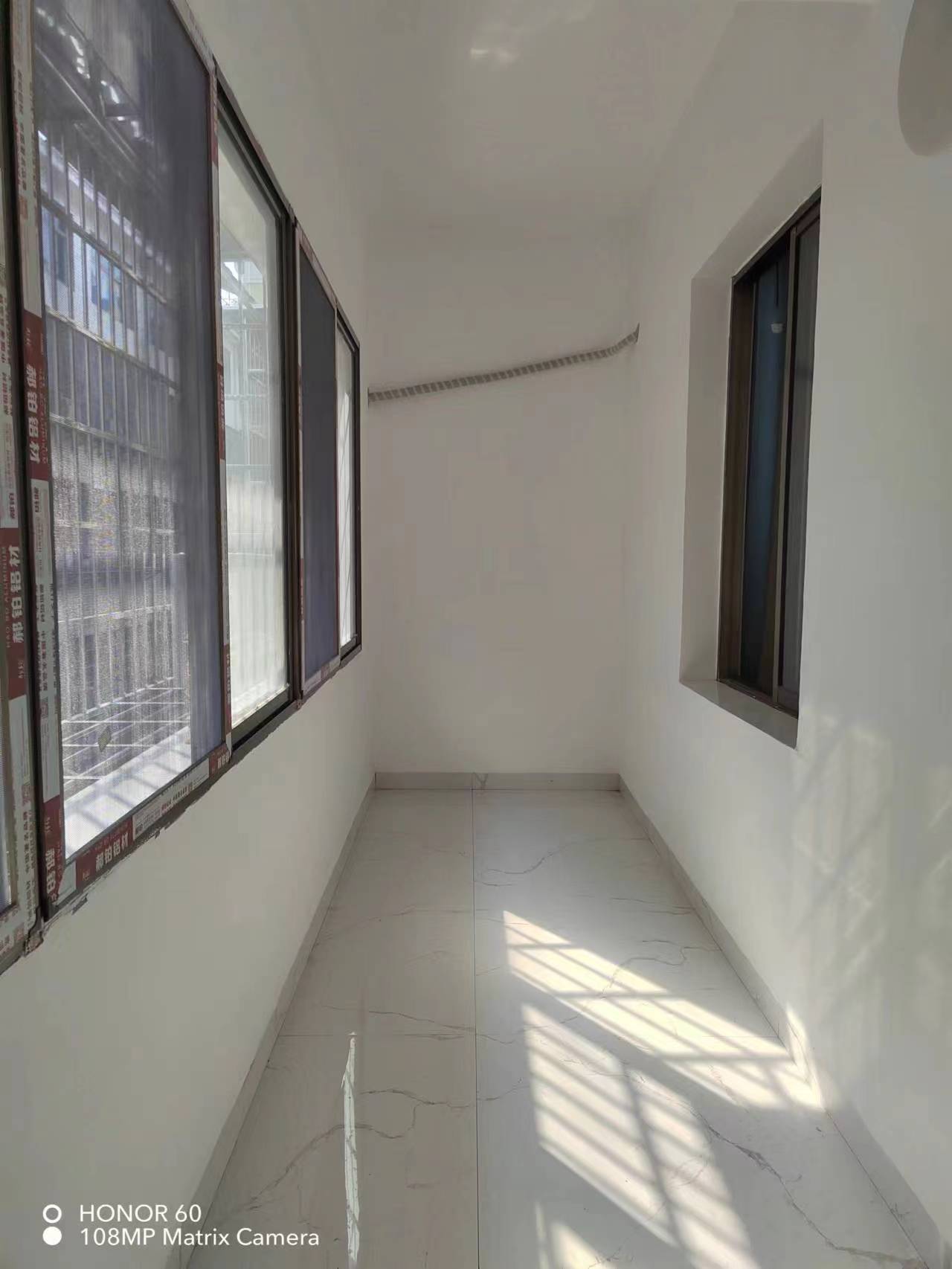 立新二社区 3室2厅1卫 2000.00元/月 立新二社区 3室2厅1卫 2000.00元/月室内图