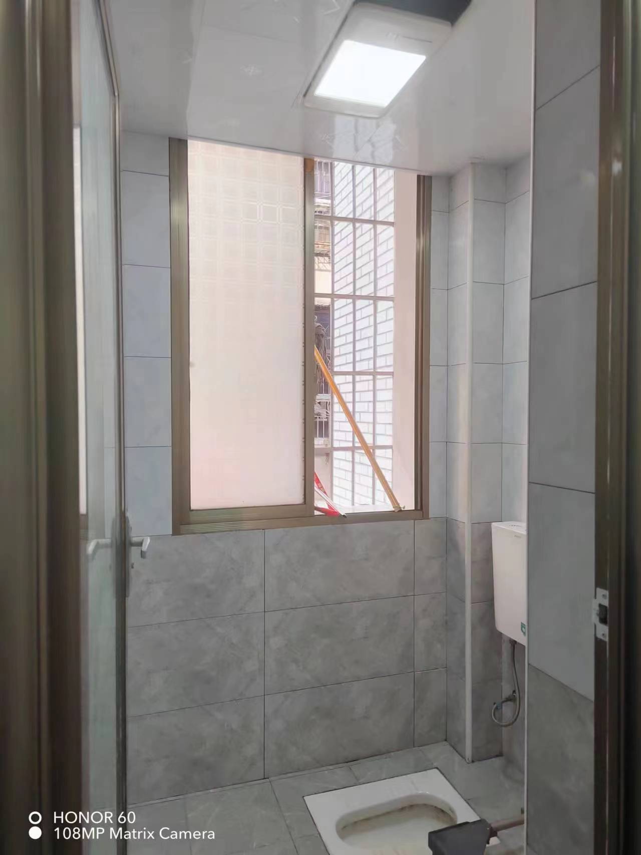 立新二社区 3室2厅1卫 2000.00元/月 立新二社区 3室2厅1卫 2000.00元/月室内图