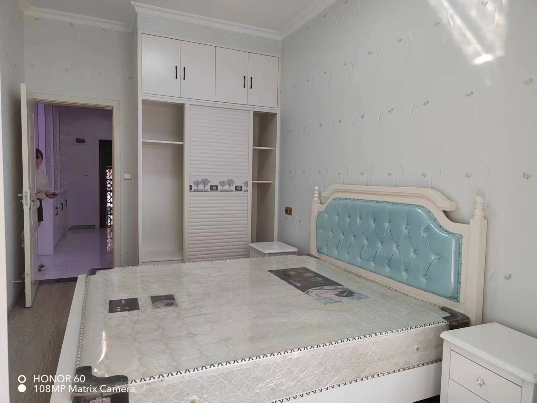 立新二社区 3室2厅1卫 2000.00元/月 立新二社区 3室2厅1卫 2000.00元/月室内图