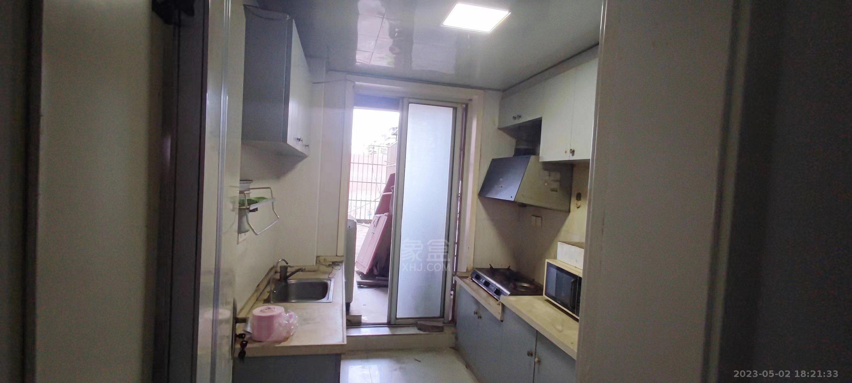 耀华大厦  4室2厅2卫   2400.00元/月室内图