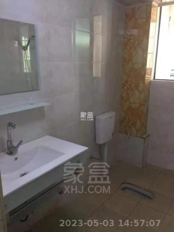 金馨花园 4室2厅2卫 1800.00元/月 金馨花园 4室2厅2卫 1800.00元/月室内图