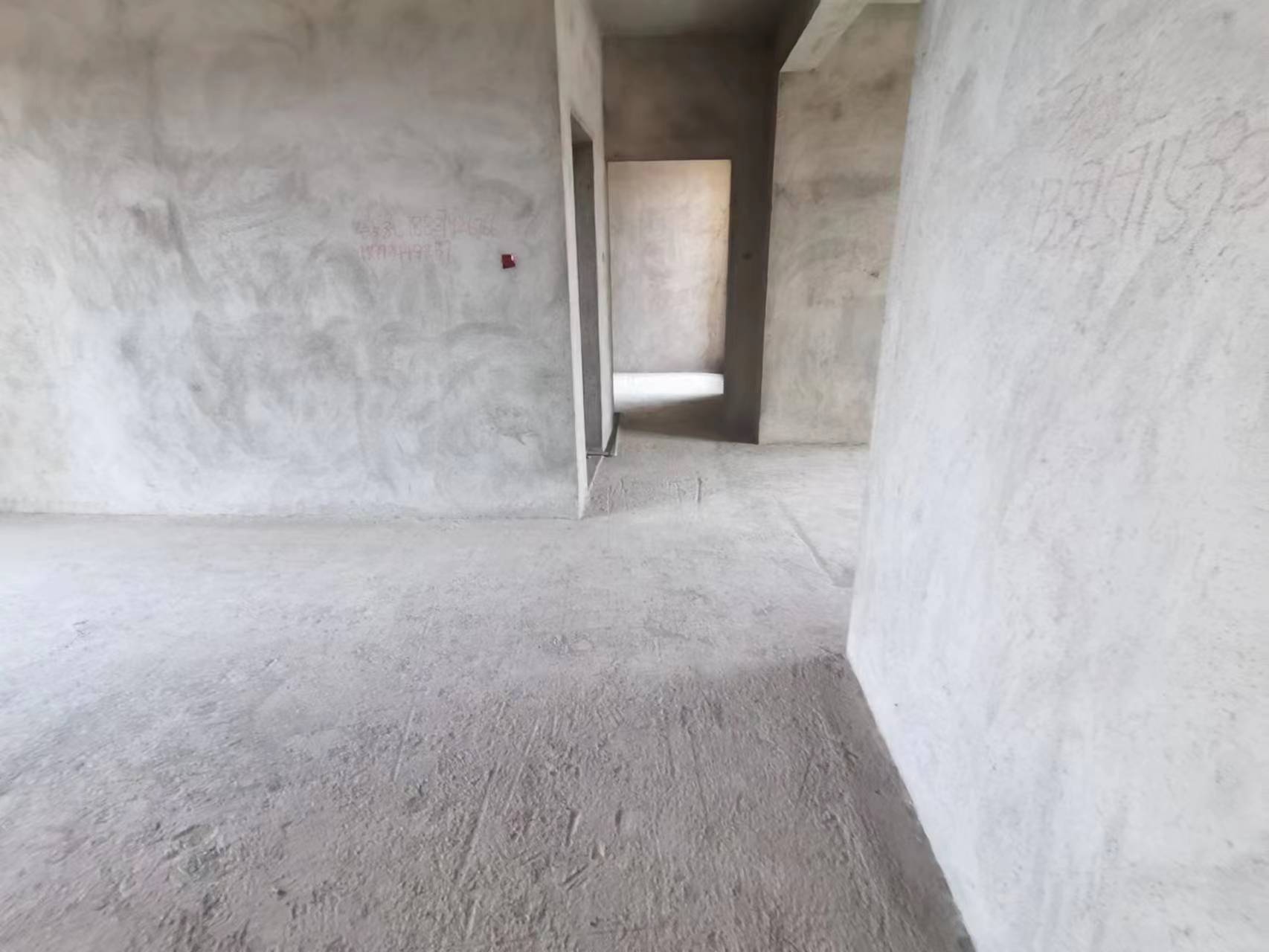 长湖峰境  3室2厅1卫   68.80万室内图