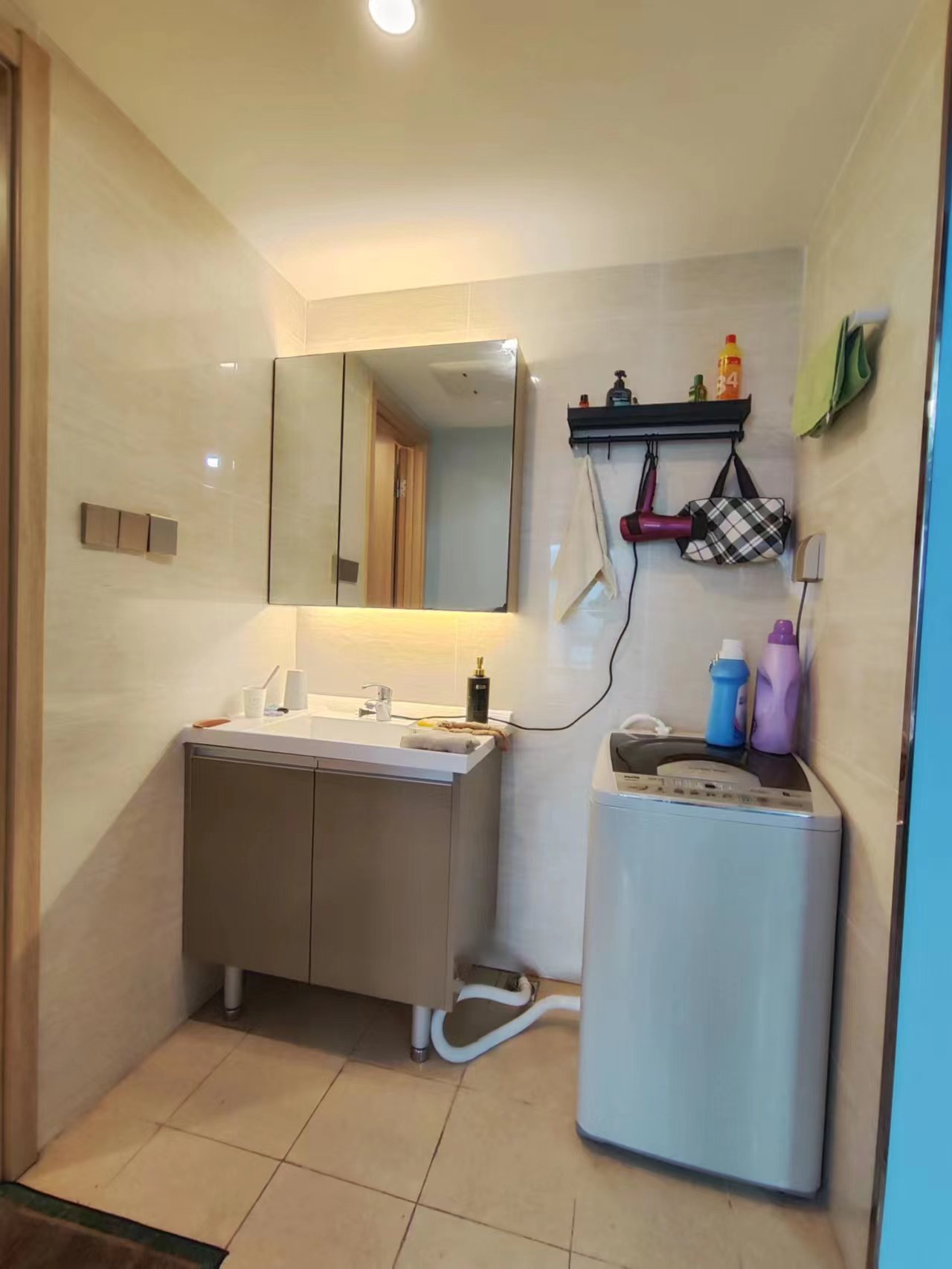 中铁建万科翡翠  3室2厅1卫   3300.00元/月室内图