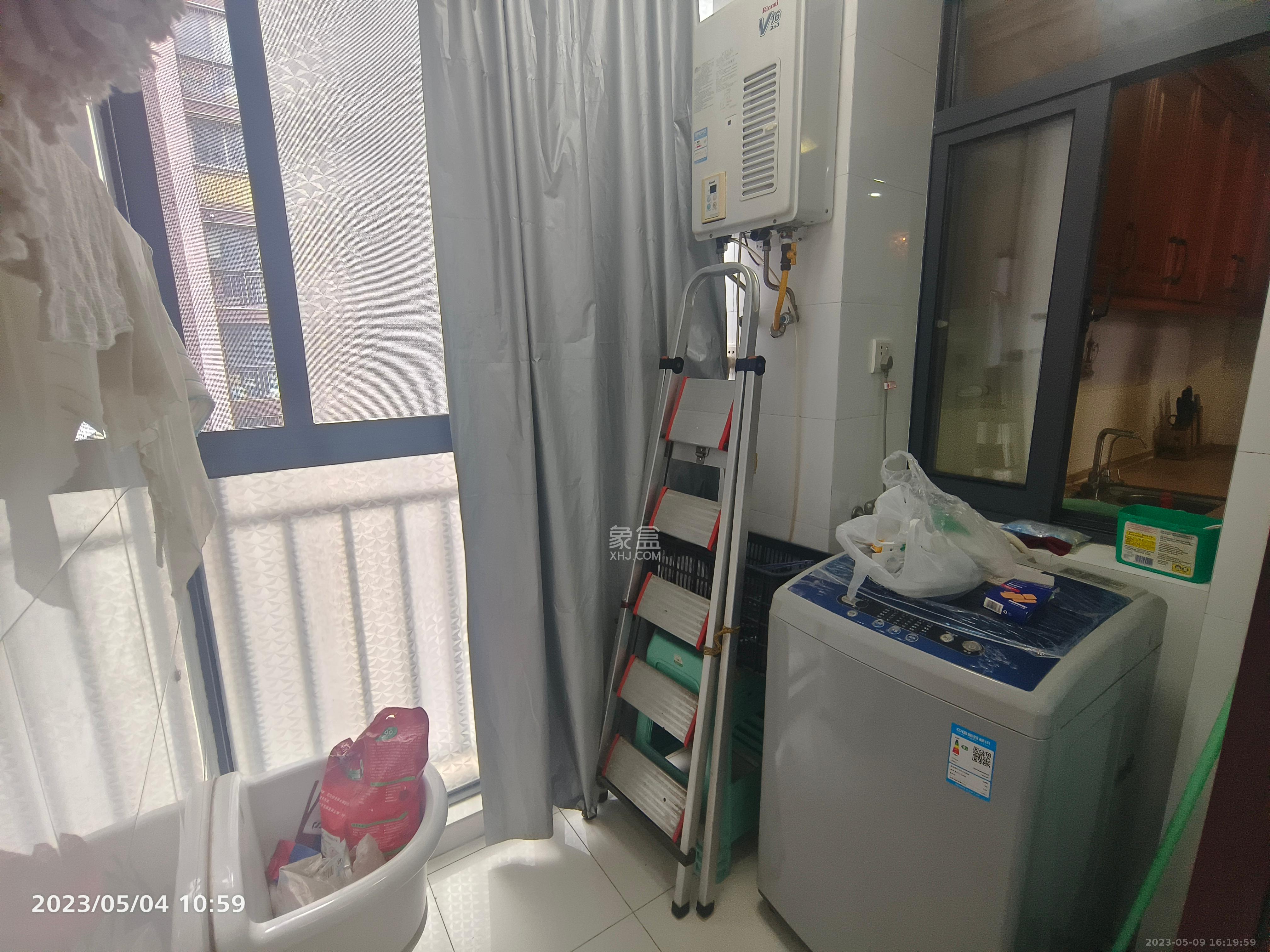 三万英尺  3室2厅2卫   3500.00元/月室内图