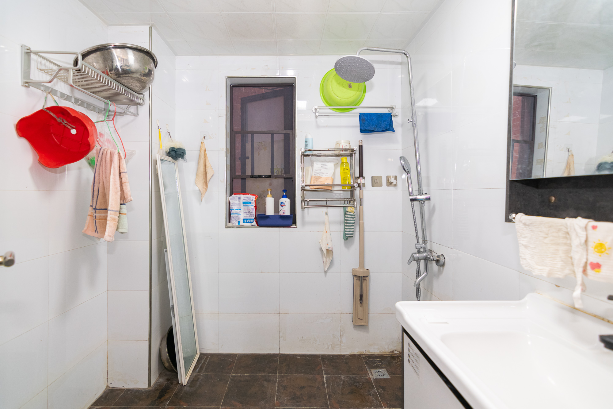 新城国际花都  2室2厅1卫   58.00万 新城国际花都  2室2厅1卫   58.00万卫生间