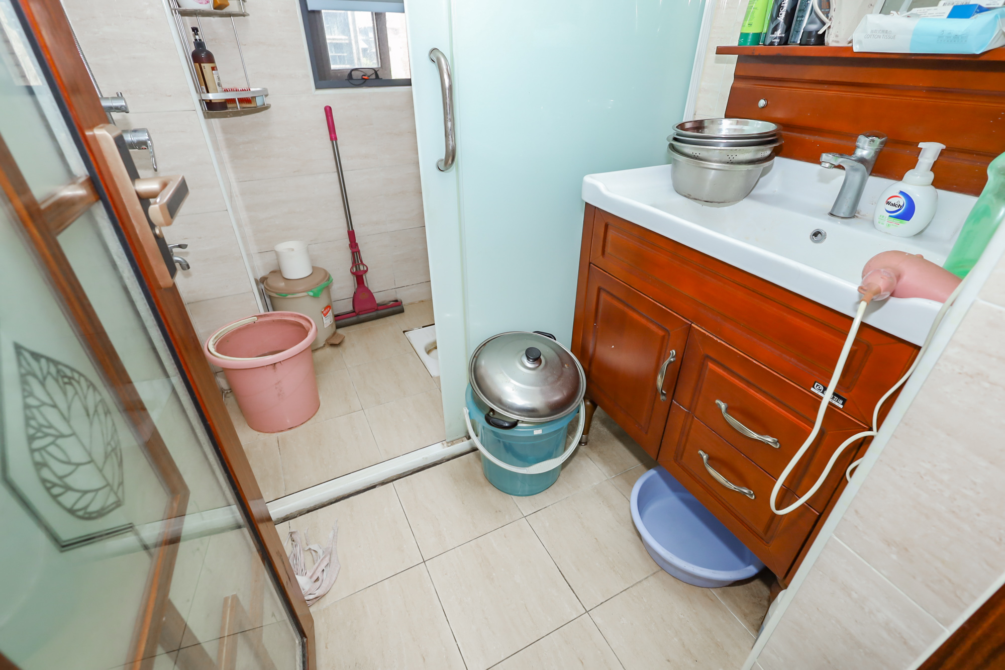 八方小区C区  3室2厅1卫    420.0万卫生间