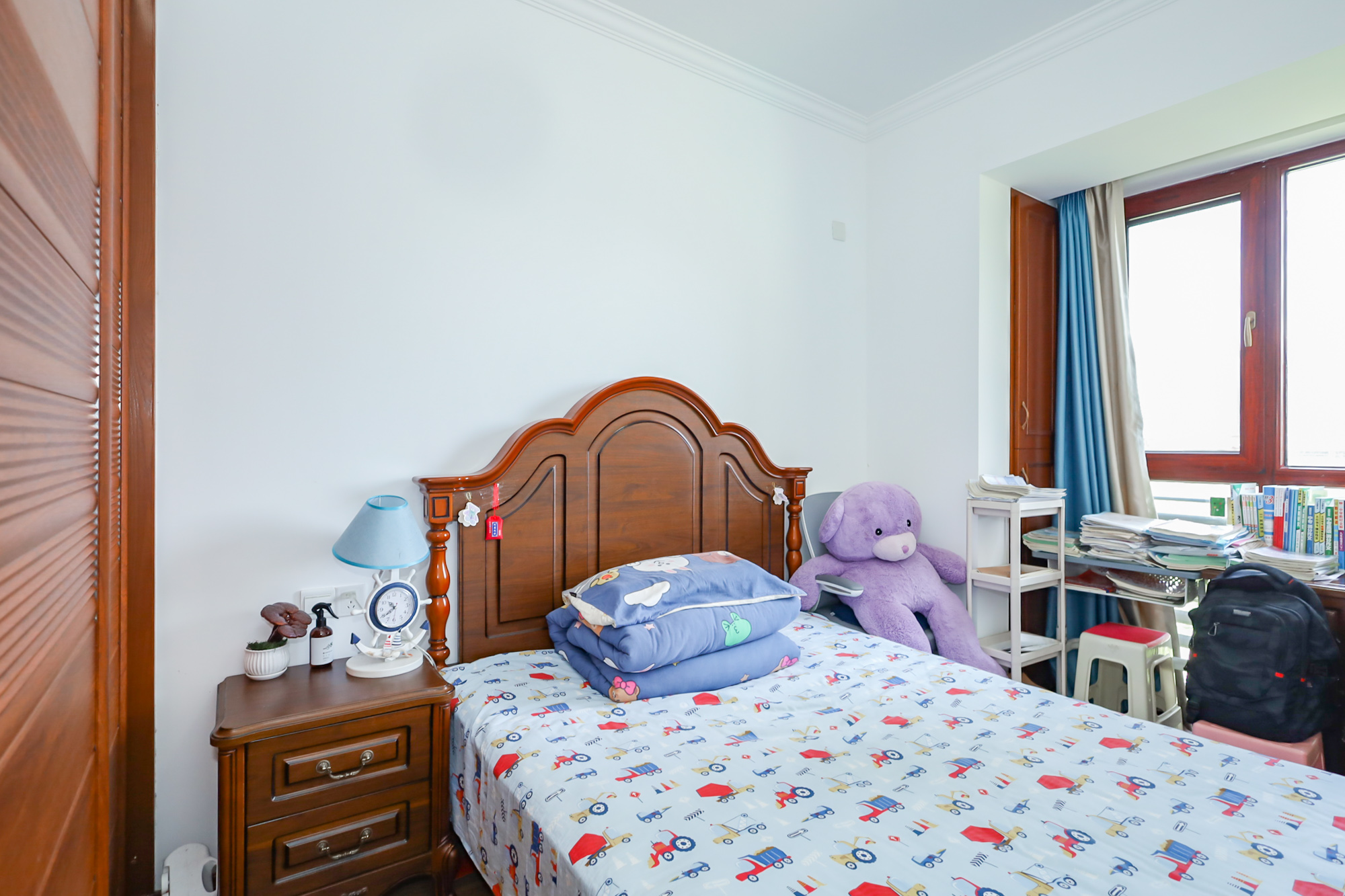 八方小区C区  3室2厅1卫    420.0万卧室