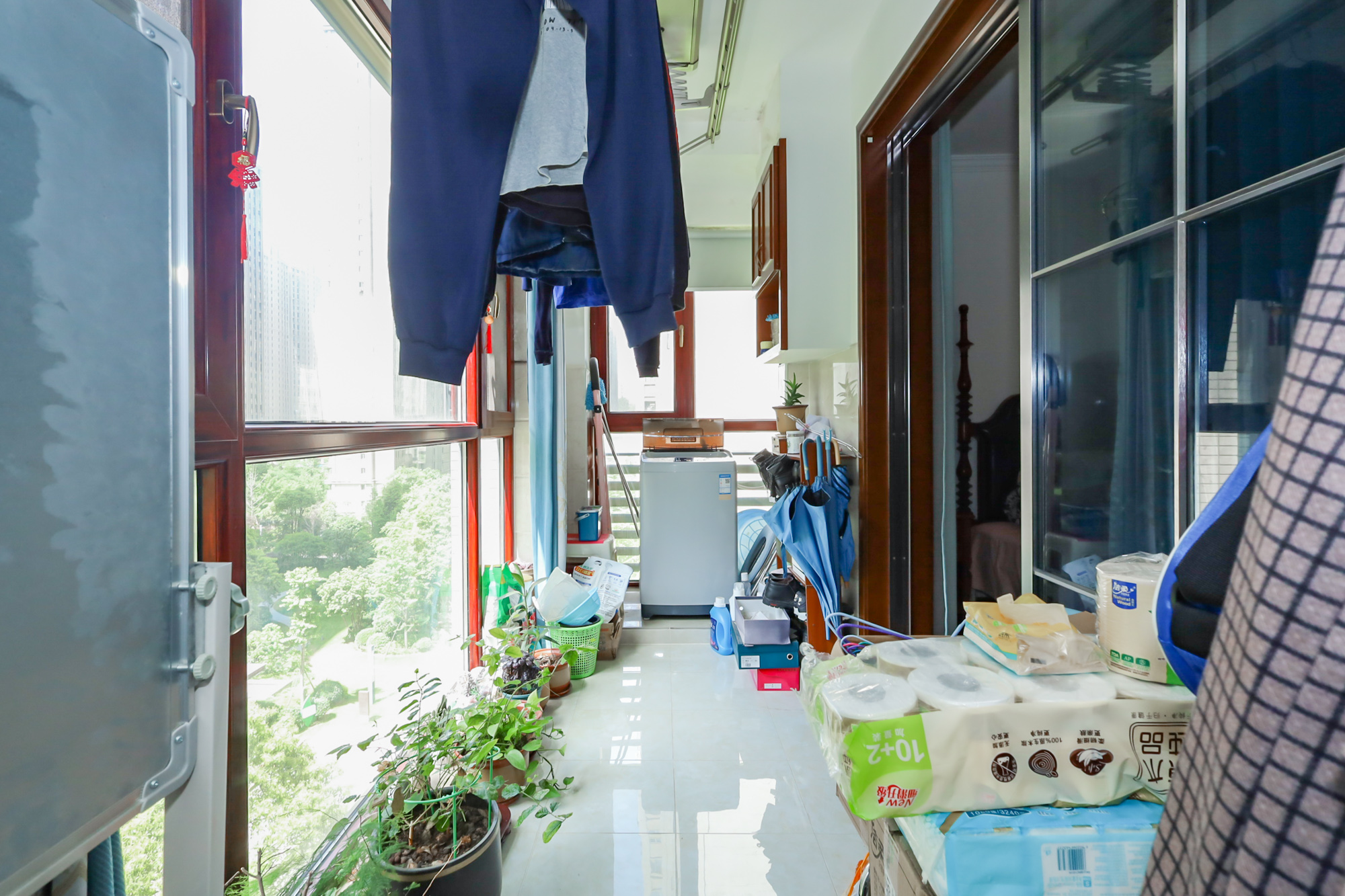 八方小区C区  3室2厅1卫    420.0万阳台