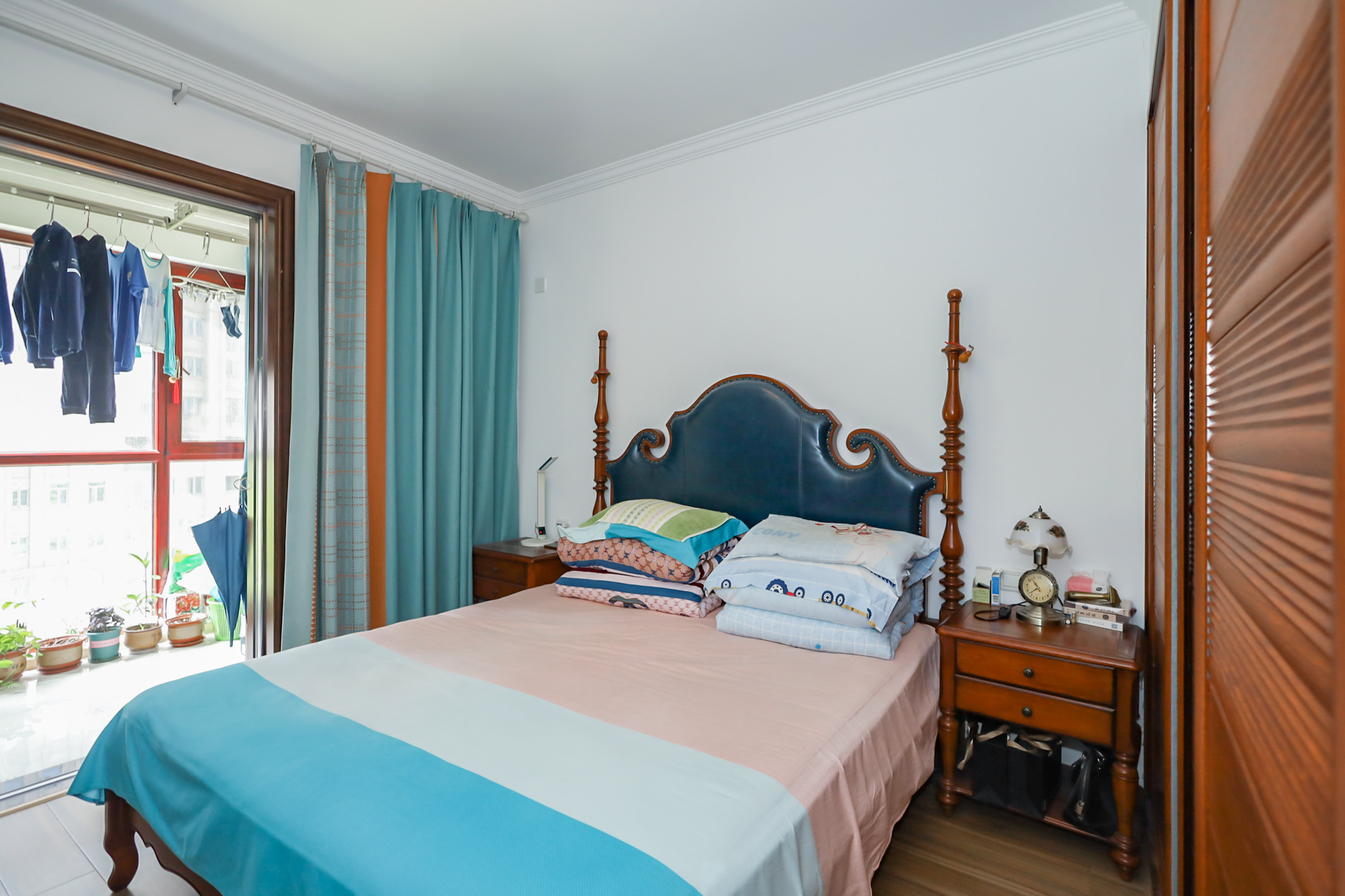 八方小区C区  3室2厅1卫    420.0万卧室