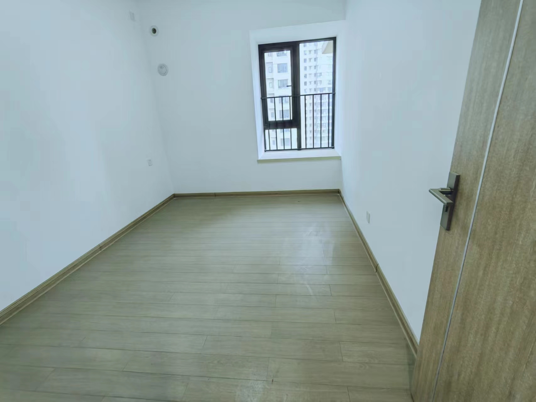 东部美的城 3室2厅2卫 85.00万 东部美的城 3室2厅2卫 85.00万室内图