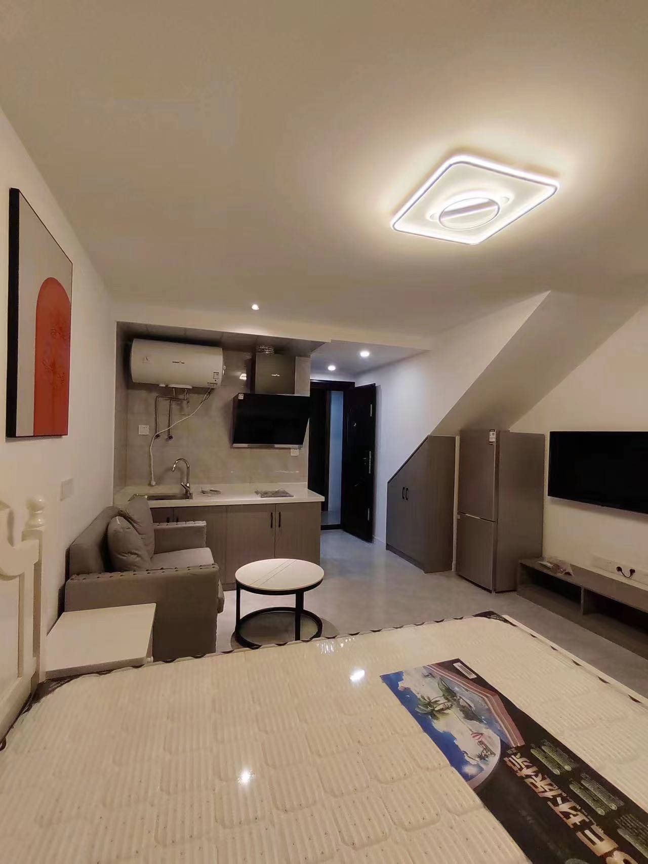 恒大华府 1室1厅1卫 1300.00元/月 恒大华府 1室1厅1卫 1300.00元/月室内图