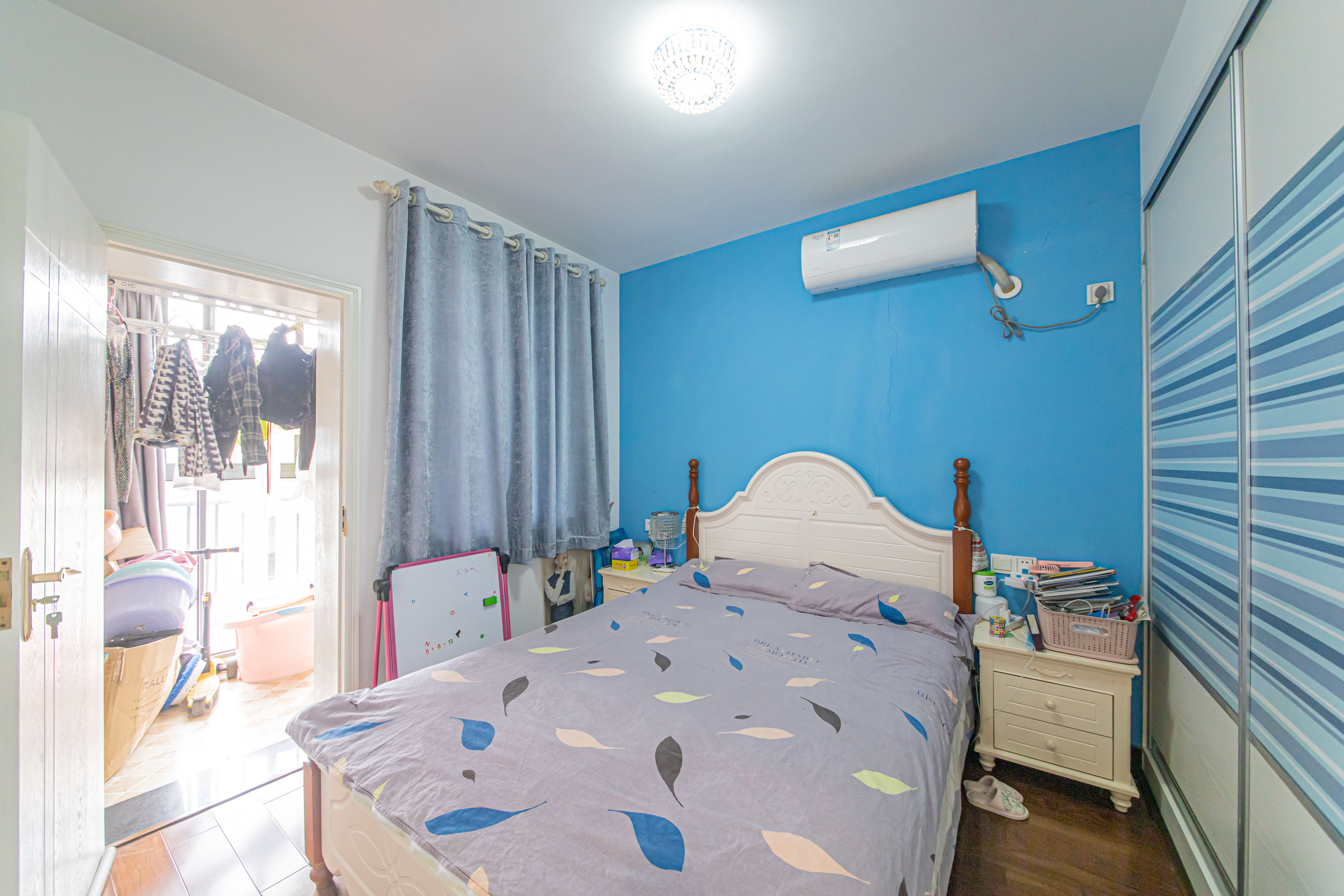 童话里  3室2厅1卫   62.00万 童话里  3室2厅1卫   62.00万卧室