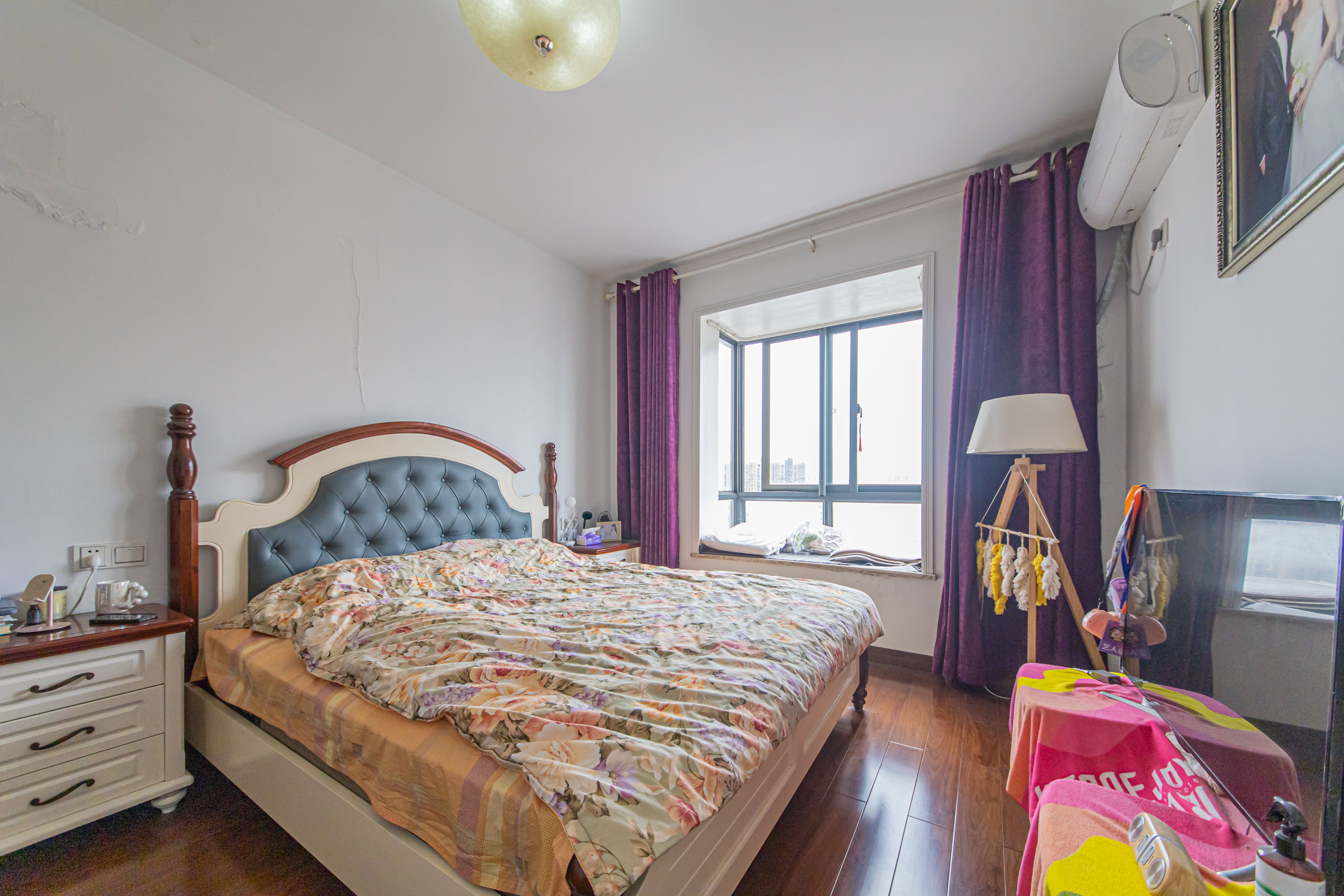 童话里  3室2厅1卫   62.00万 童话里  3室2厅1卫   62.00万卧室