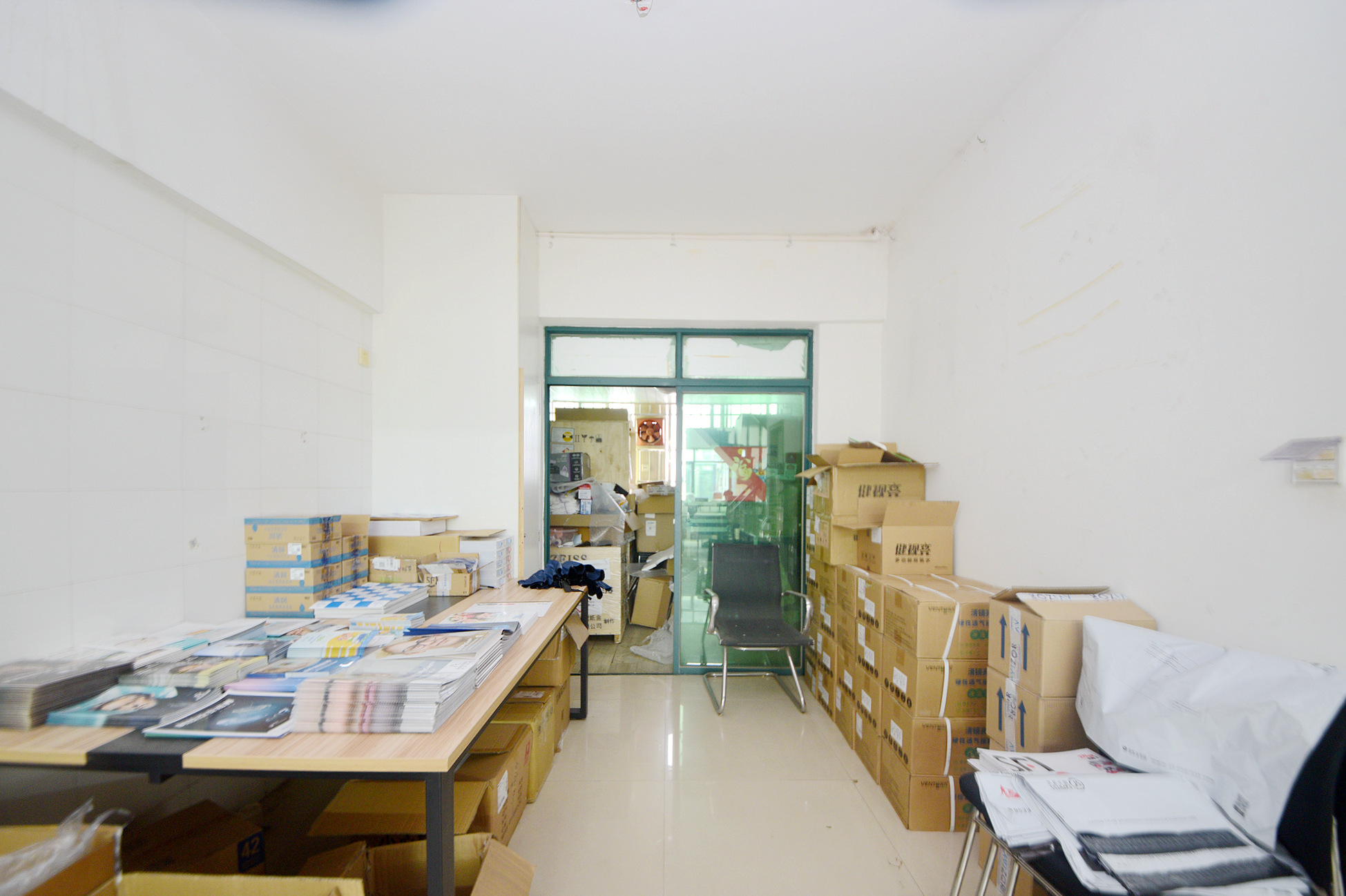 君悦星城  4室2厅2卫   85.00万客厅