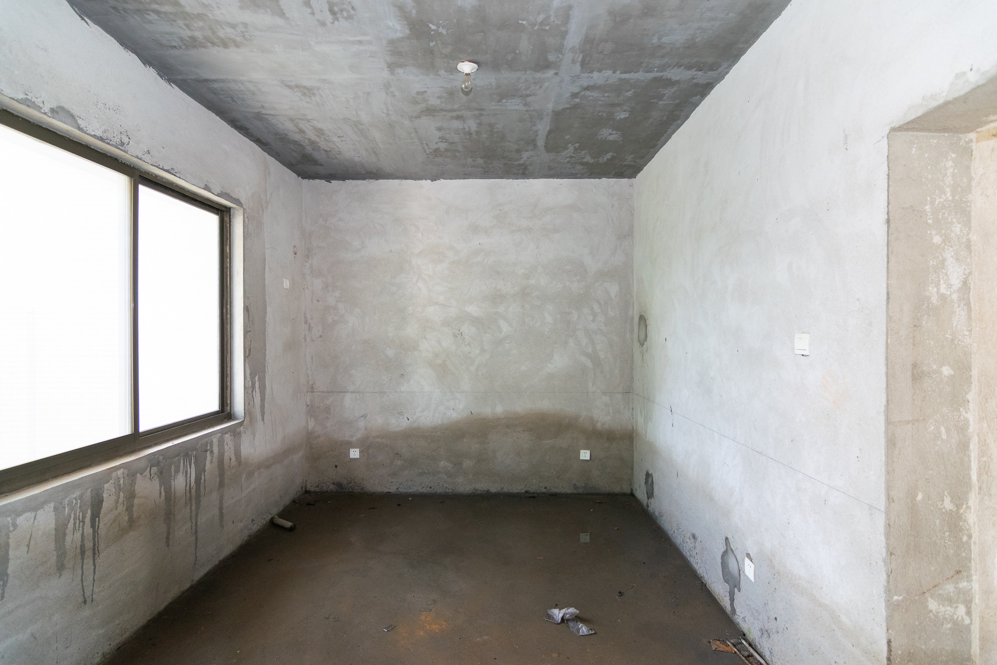 湖南报业文化城（米地亚家园）  6室2厅3卫   290.00万卧室