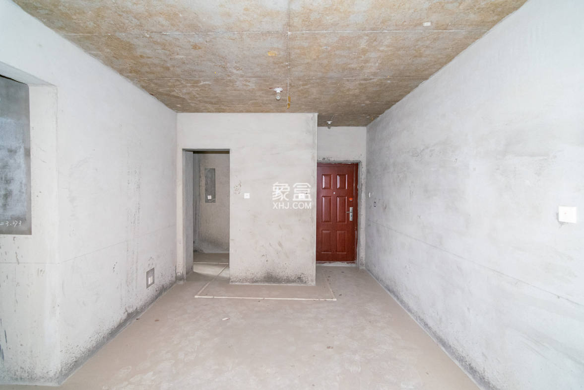 新城国际花都  3室2厅2卫   83.90万 新城国际花都  3室2厅2卫   83.90万客厅