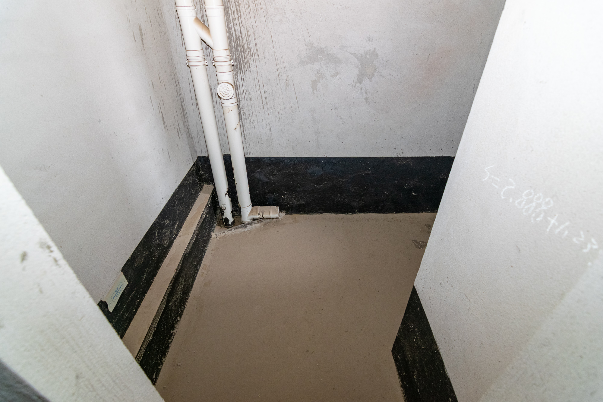 新城国际花都  3室2厅2卫   83.90万 新城国际花都  3室2厅2卫   83.90万卫生间