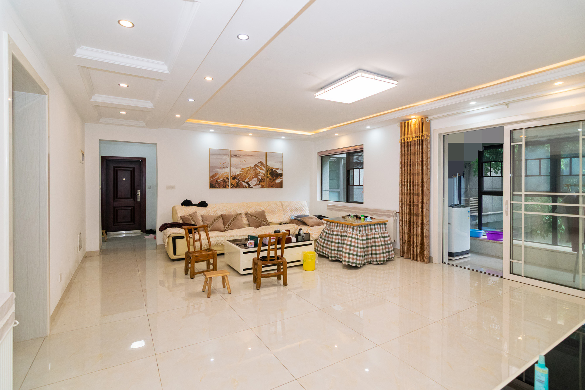 润和紫郡一期  4室2厅2卫   110.00万 润和紫郡一期  4室2厅2卫   110.00万客厅