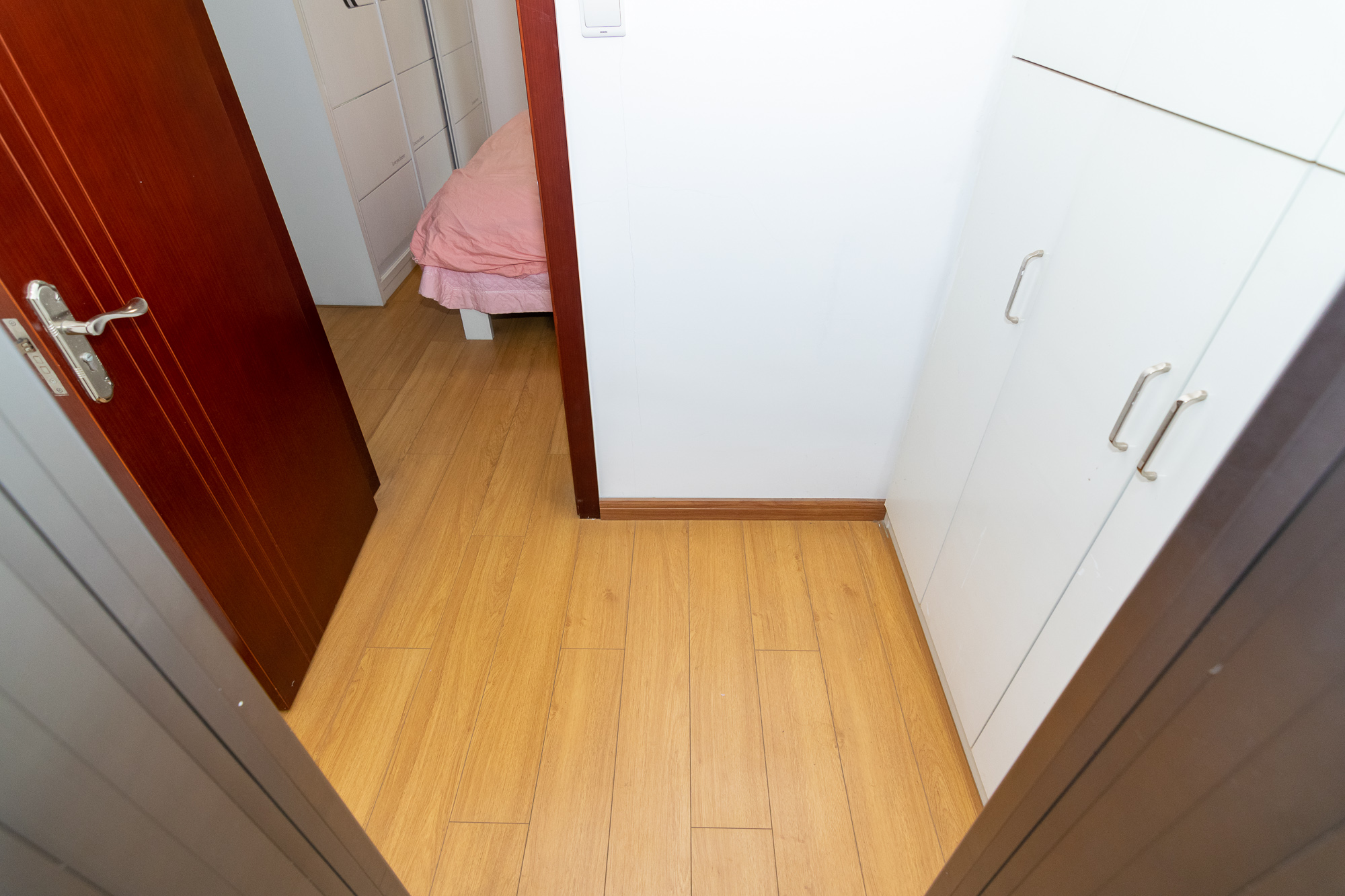 润和紫郡一期  4室2厅2卫   110.00万 润和紫郡一期  4室2厅2卫   110.00万其他