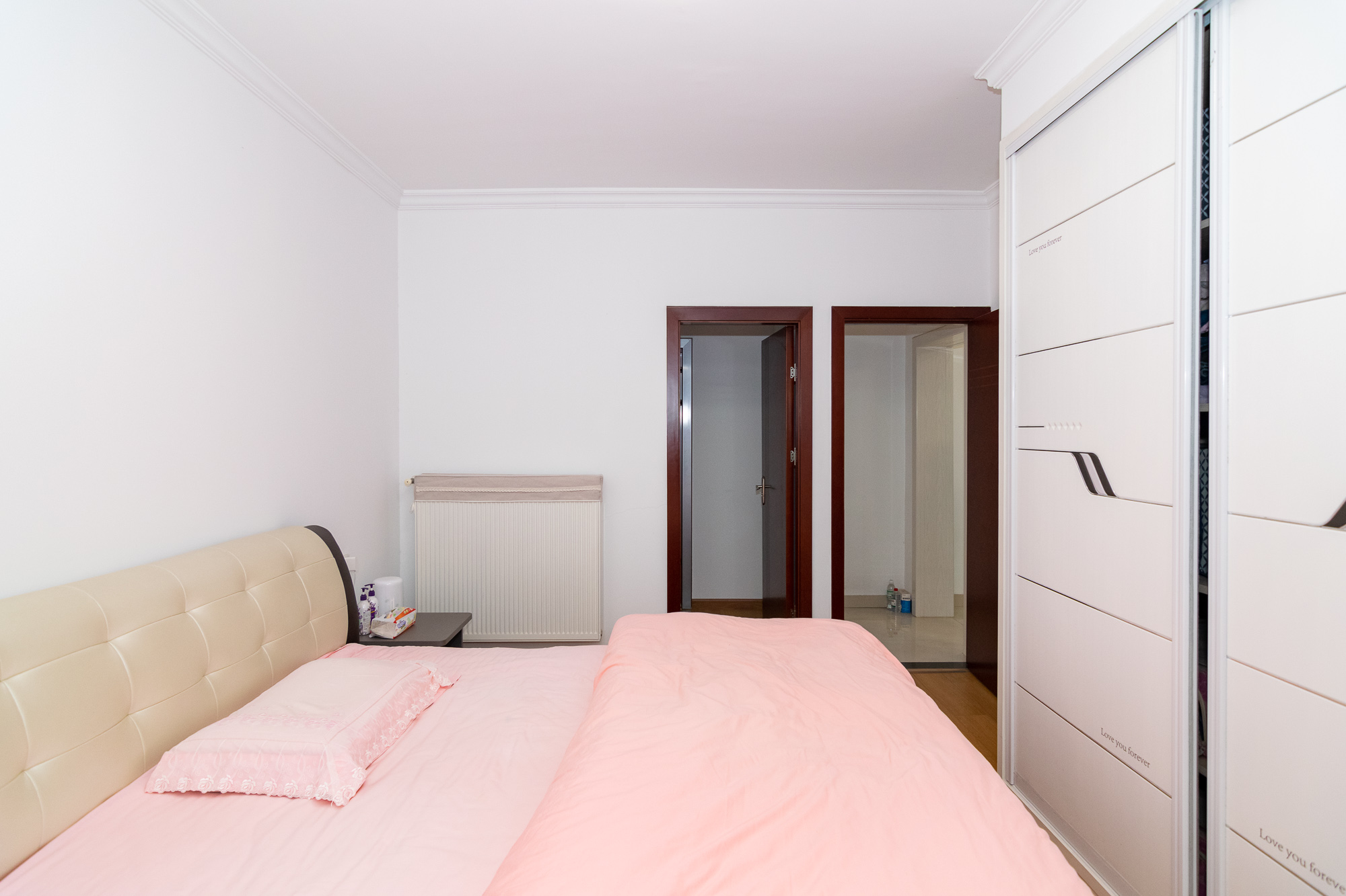 润和紫郡一期  4室2厅2卫   110.00万 润和紫郡一期  4室2厅2卫   110.00万卧室