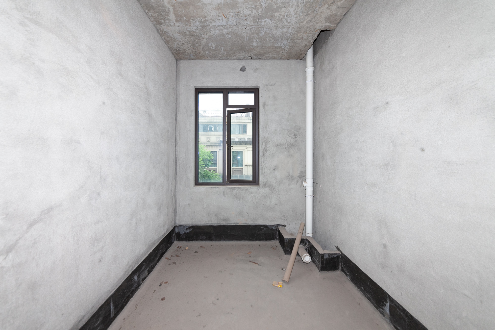 龙湖璟宸原著(龙湖紫宸)  5室2厅2卫    380.0万 龙湖璟宸原著(龙湖紫宸)  5室2厅2卫    380.0万厨房