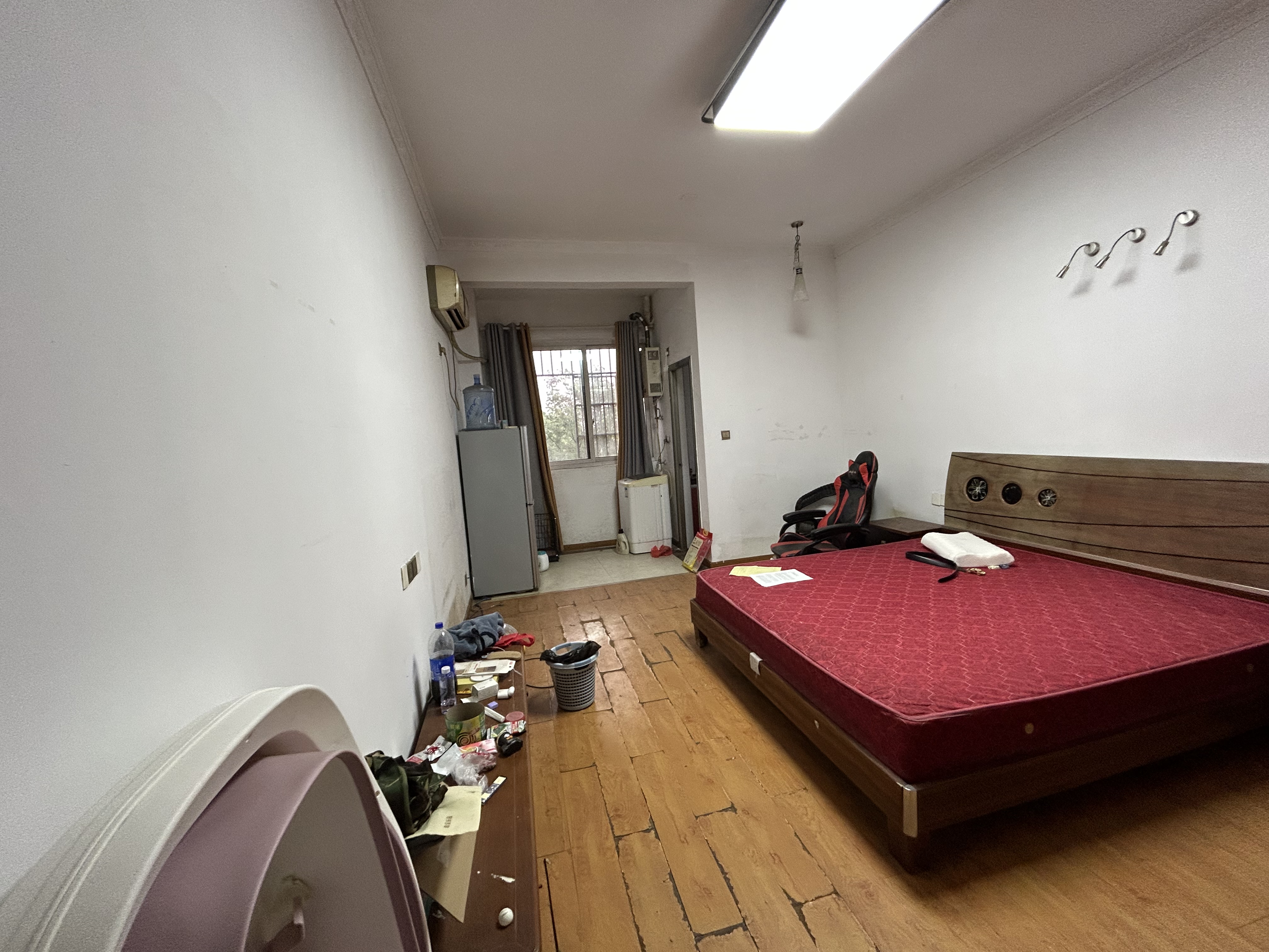 蓝筹公寓1栋 1室1厅1卫 15.80万 蓝筹公寓1栋 1室1厅1卫 15.80万室内图