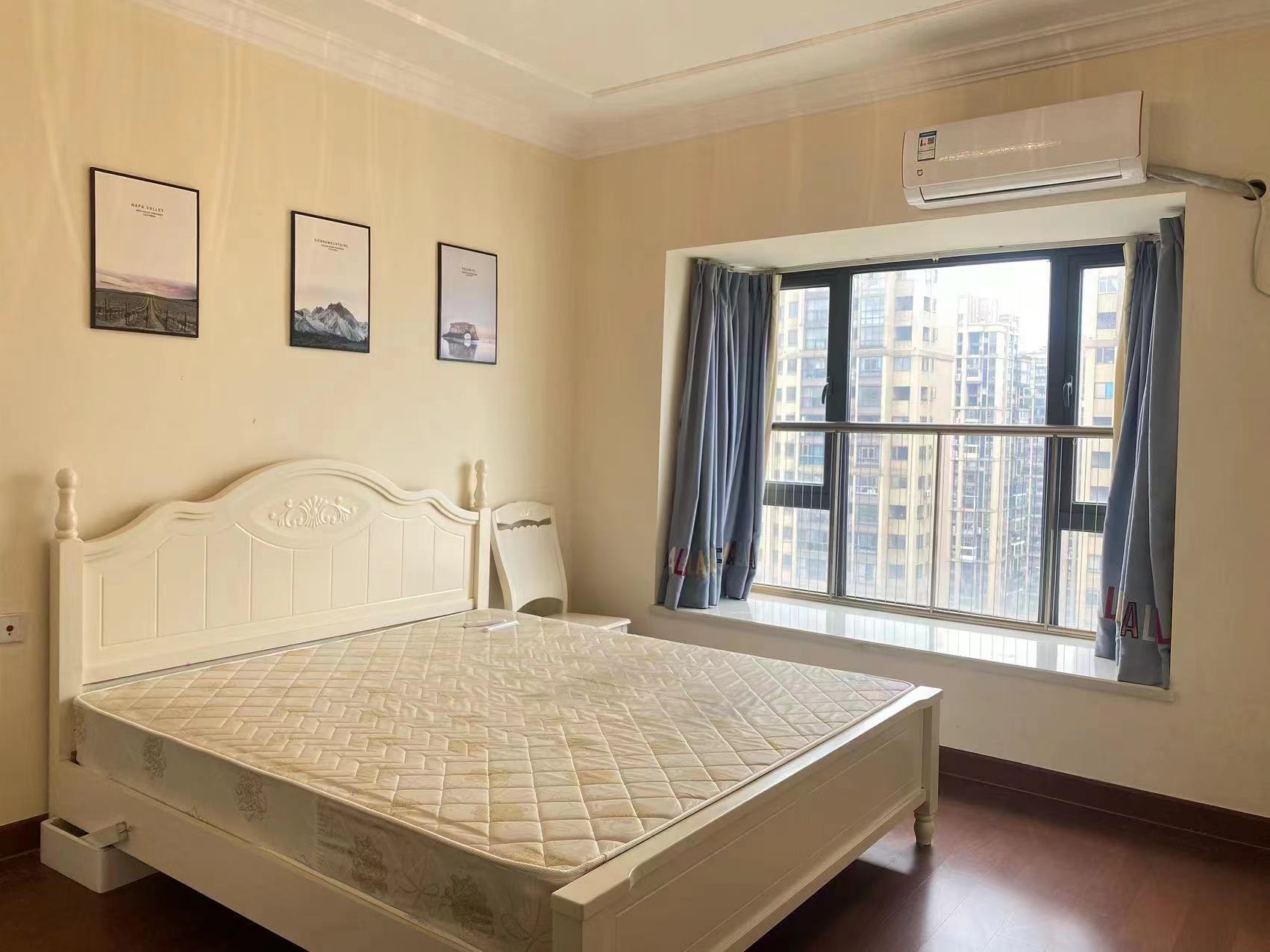 恒大华府  3室2厅1卫   95.00万 恒大华府  3室2厅1卫   95.00万室内图