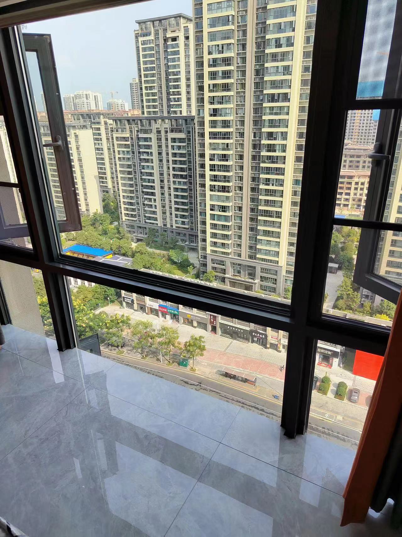 恒大华府 1室1厅1卫 1300.00元/月 恒大华府 1室1厅1卫 1300.00元/月室内图