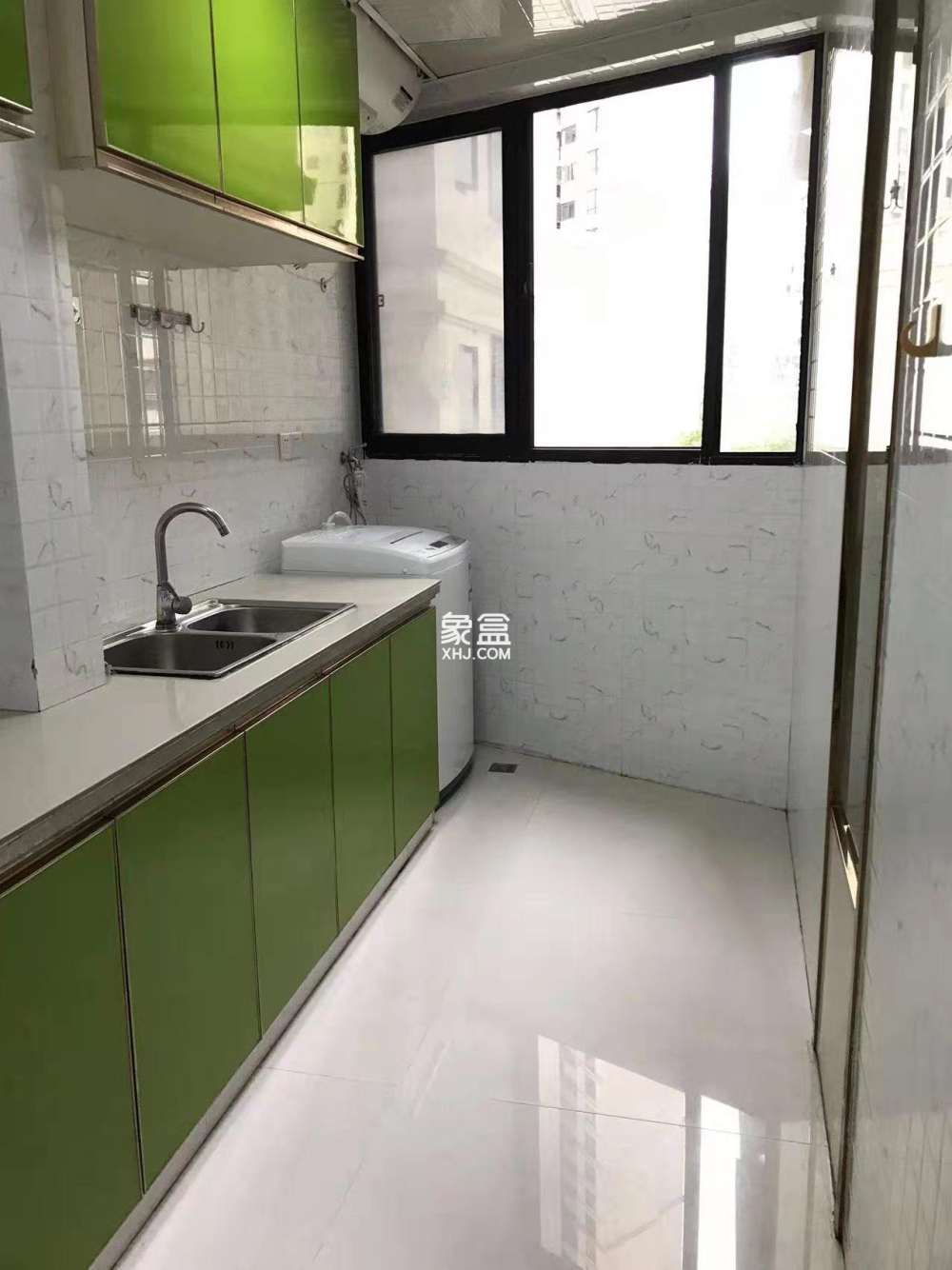 美的林城时代  3室2厅2卫   2800.00元/月室内图